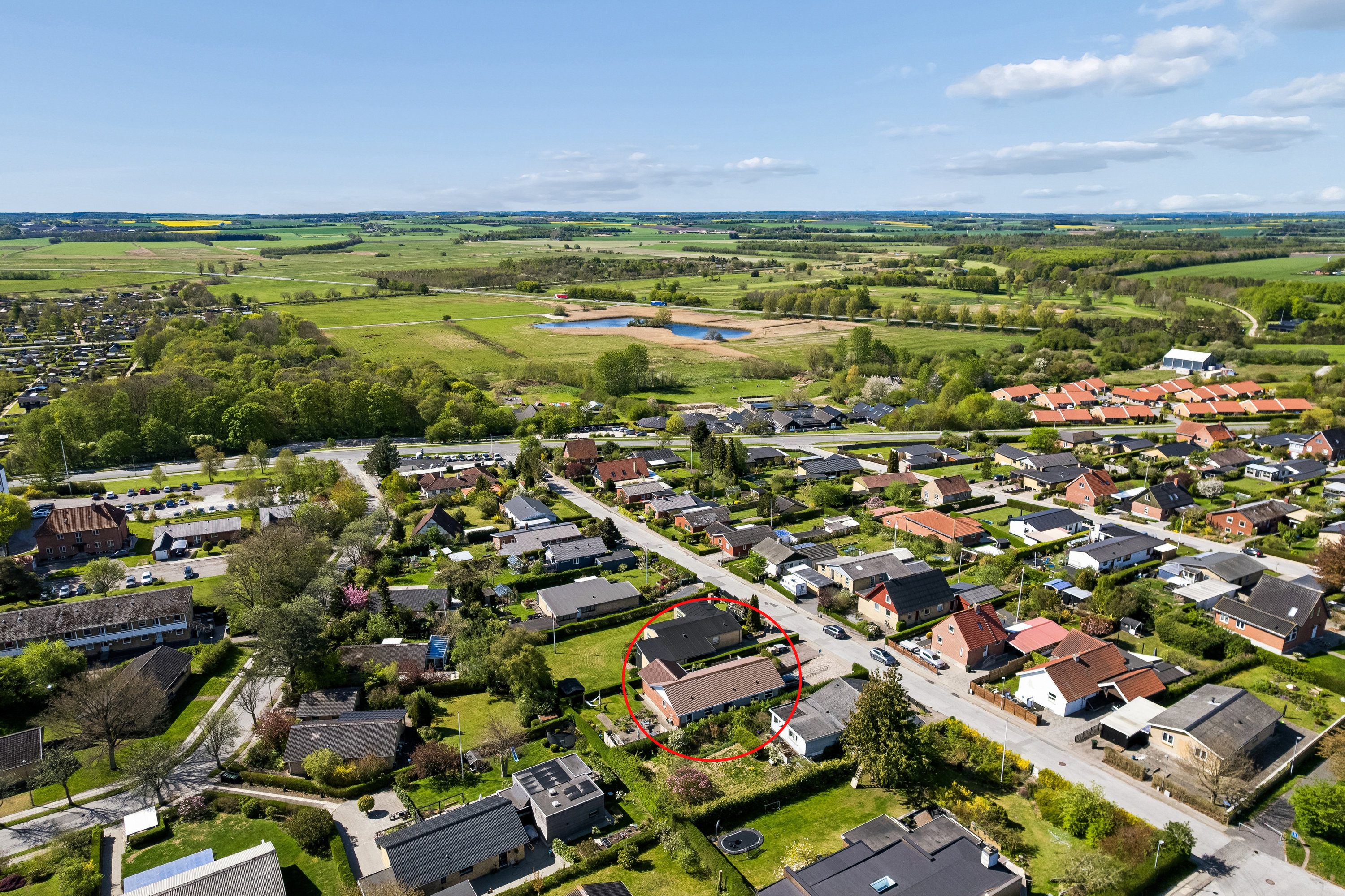 Fremhævet luftfoto billede i fuldskærmstilstand. Billede af Gyvelbakken 16, 8500 Grenaa