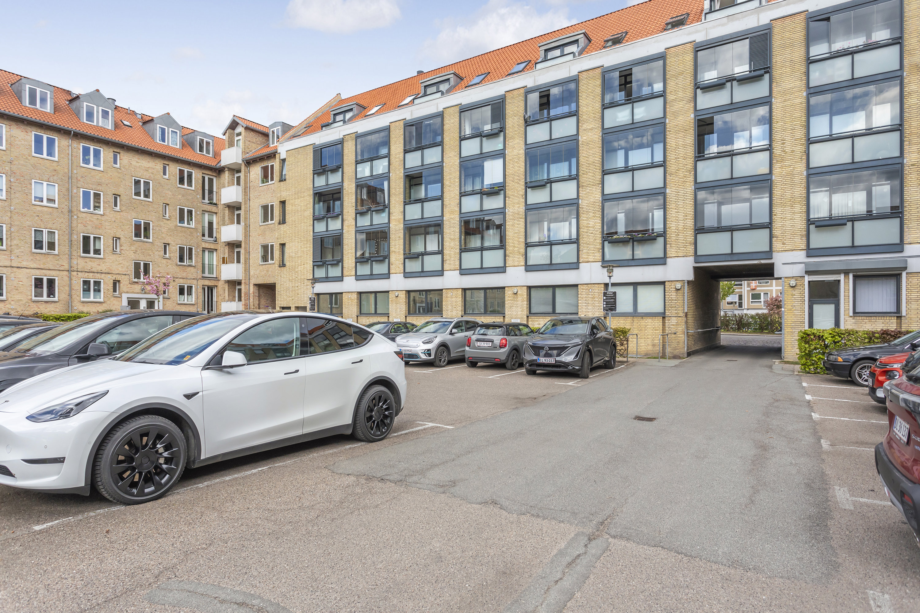 Fremhævet gårdmiljø billede i fuldskærmstilstand. Billede af Sofienhøjvej 1, 1. 116., 2300 København S