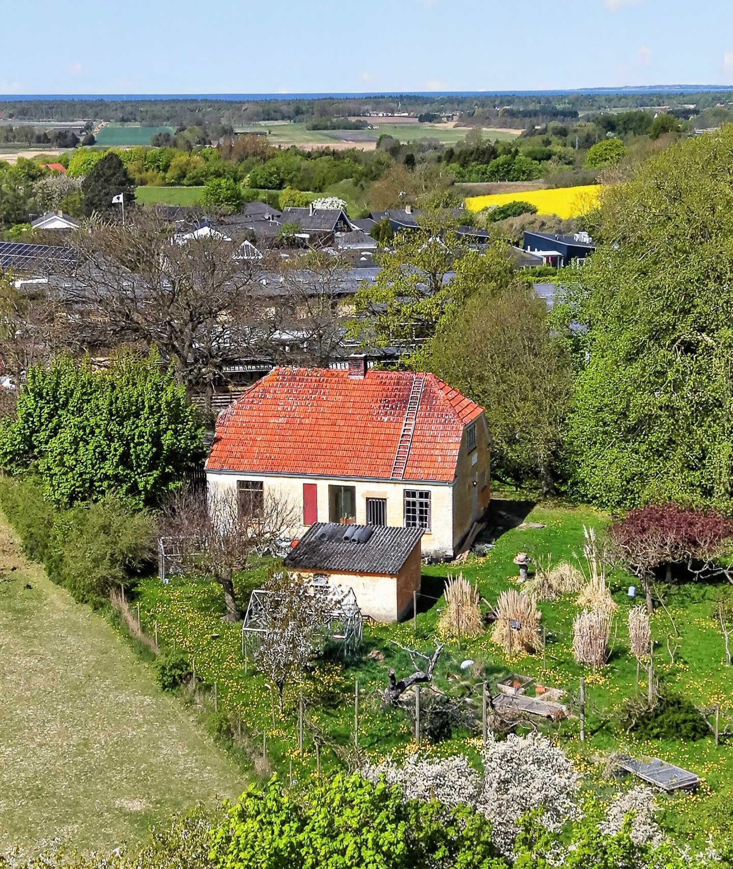Fremhævet luftfoto billede i fuldskærmstilstand. Billede af Kirkevej 28, Svinninge, 4572 Nørre Asmindrup