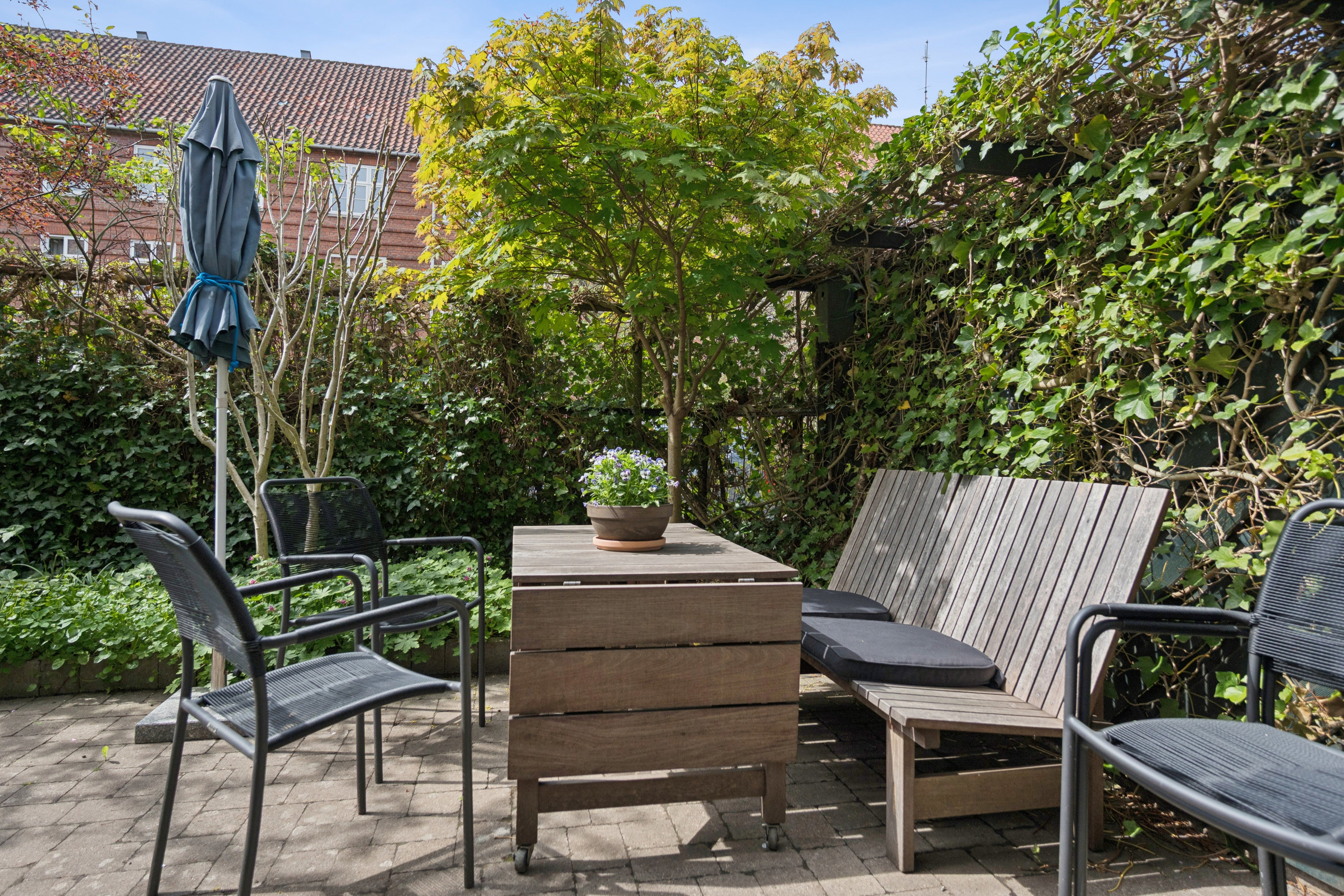 Fremhævet terrasse billede i fuldskærmstilstand. Billede af Nakskovvej 17, st.. tv., 2500 Valby