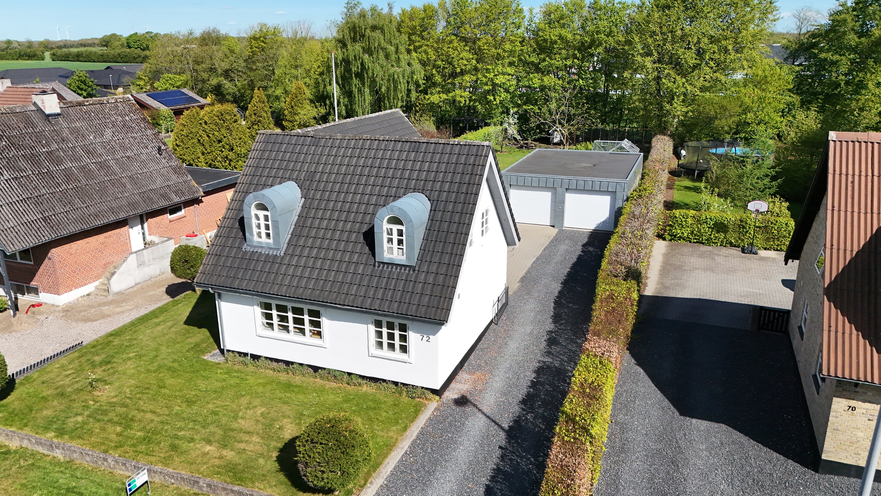 Fremhævet drone billede i fuldskærmstilstand. Billede af Løgstørvej 72, Hørby, 9500 Hobro