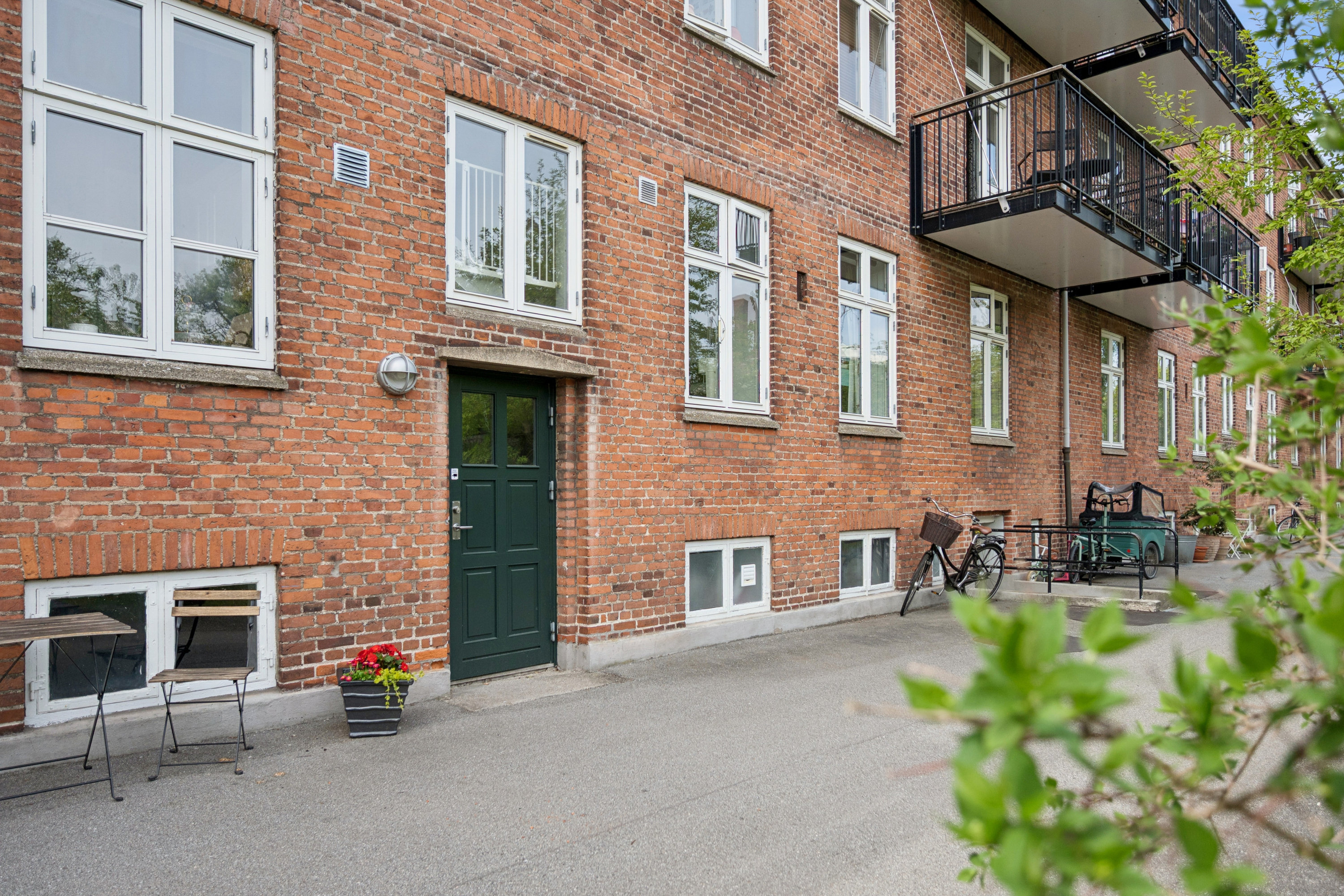 Fremhævet andet billede i fuldskærmstilstand. Billede af Nakskovvej 17, st.. tv., 2500 Valby