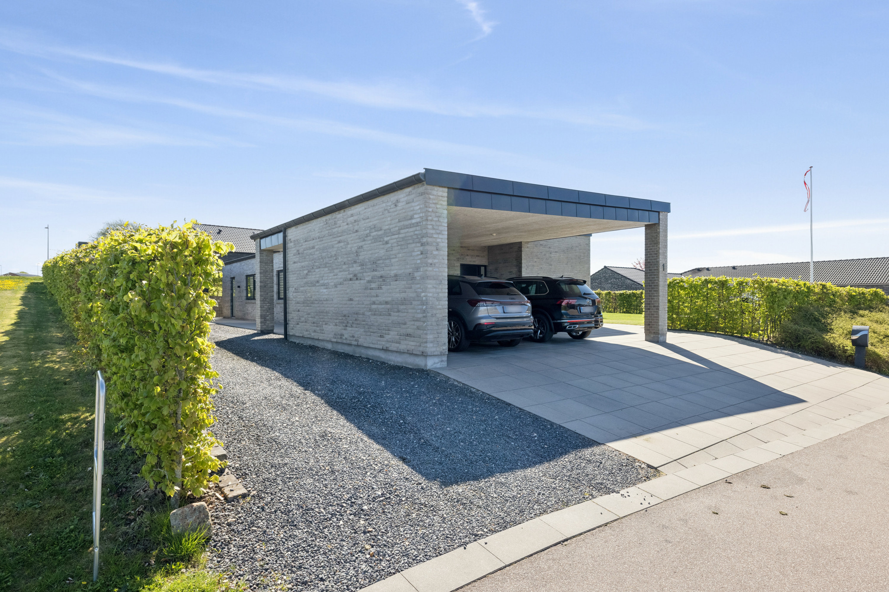 Fremhævet carport billede i fuldskærmstilstand. Billede af Spurvelunden 1, 8800 Viborg