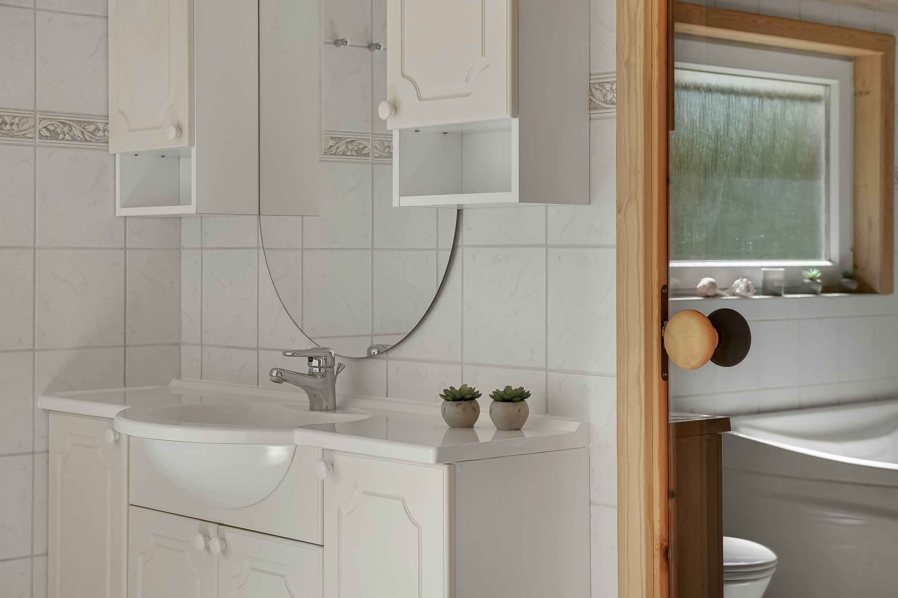 Fremhævet badeværelse billede i fuldskærmstilstand. Billede af Blomstervangen 139, Jegum, 6840 Oksbøl
