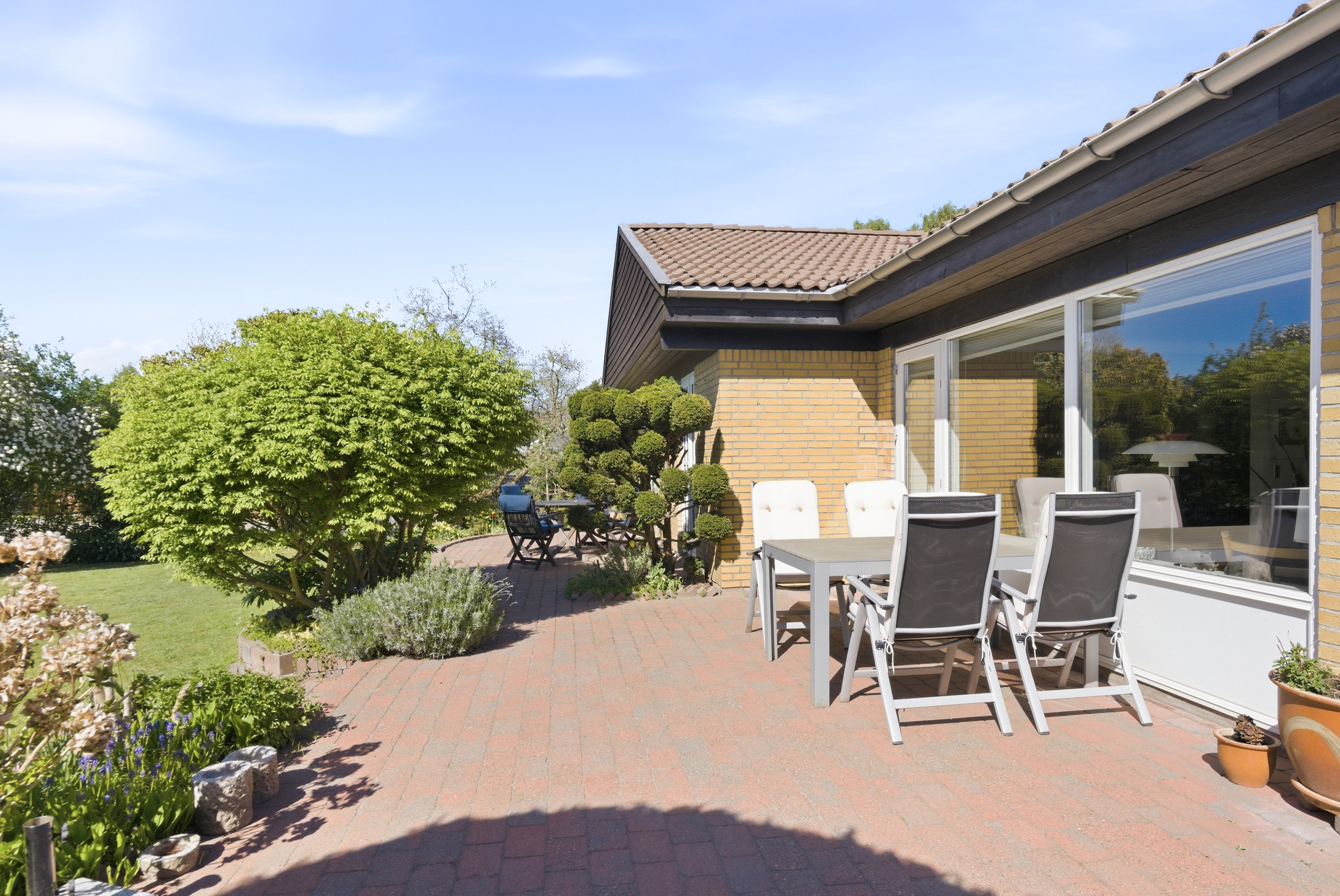 Fremhævet terrasse billede i fuldskærmstilstand. Billede af Rypebakken 41, Snestrup, 5210 Odense NV