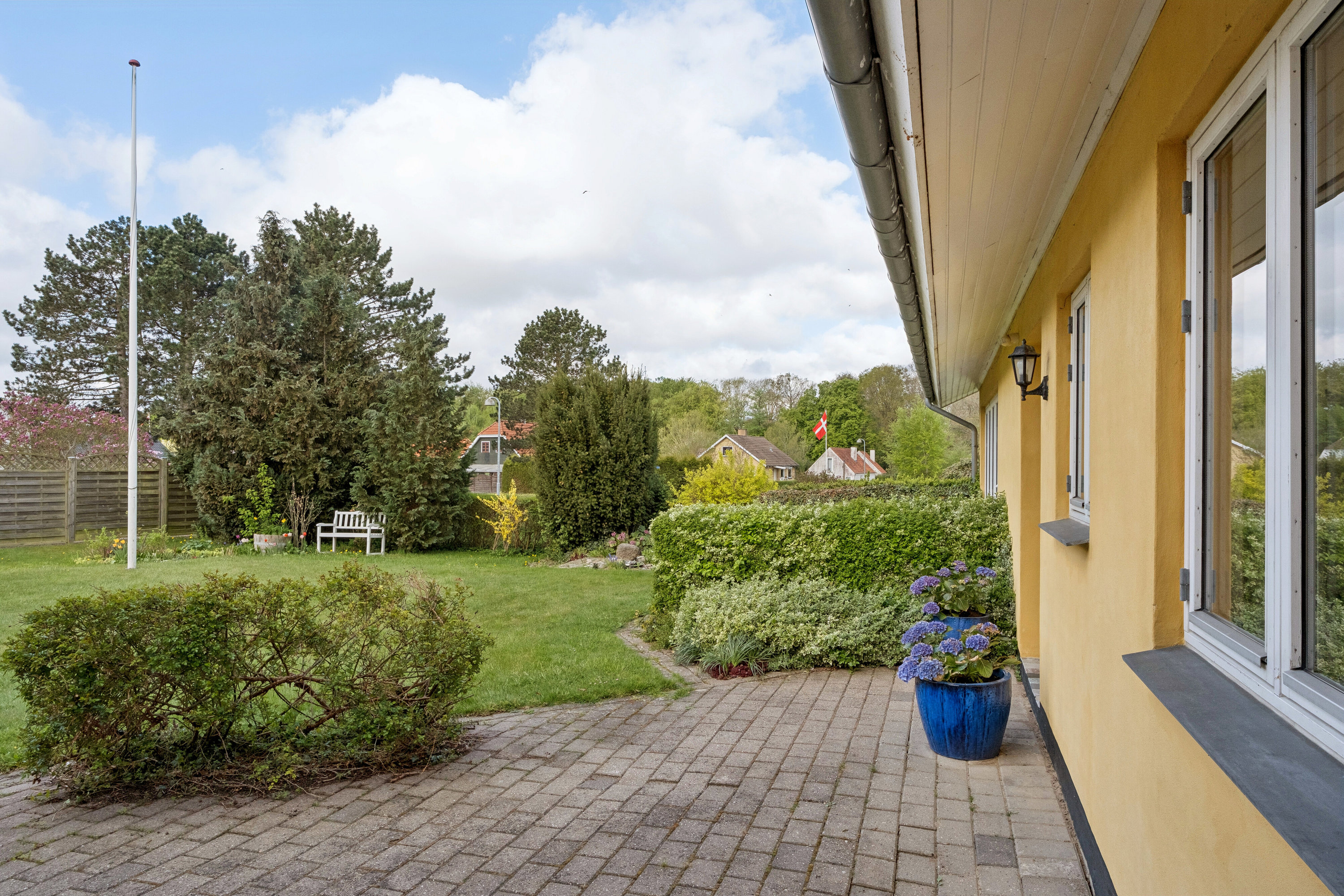 Fremhævet set fra haven billede i fuldskærmstilstand. Billede af Buen 25, Skelby, 4160 Herlufmagle