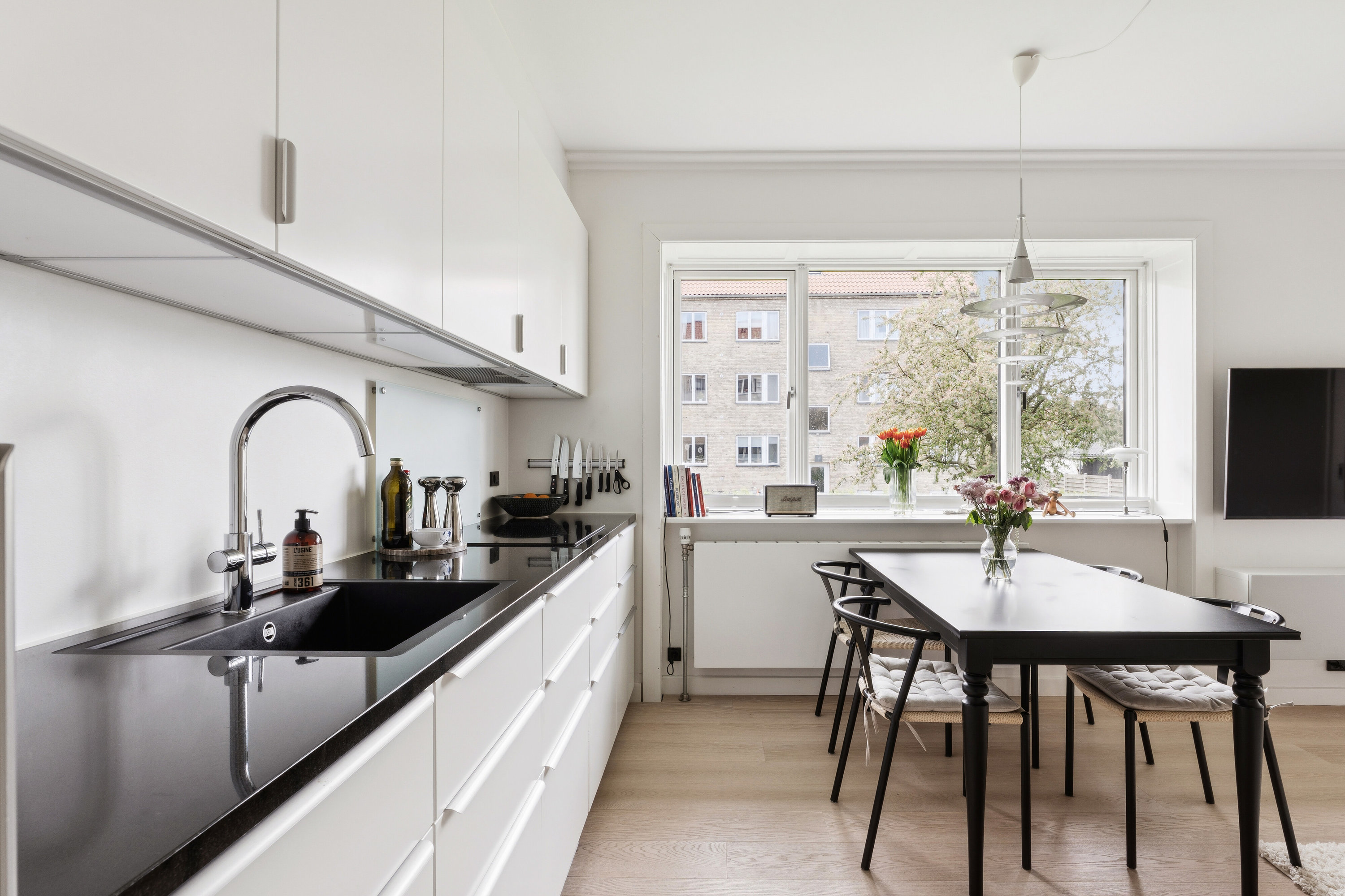 Fremhævet spisestue billede i fuldskærmstilstand. Billede af Greisvej 27, st.. tv., 2300 København S