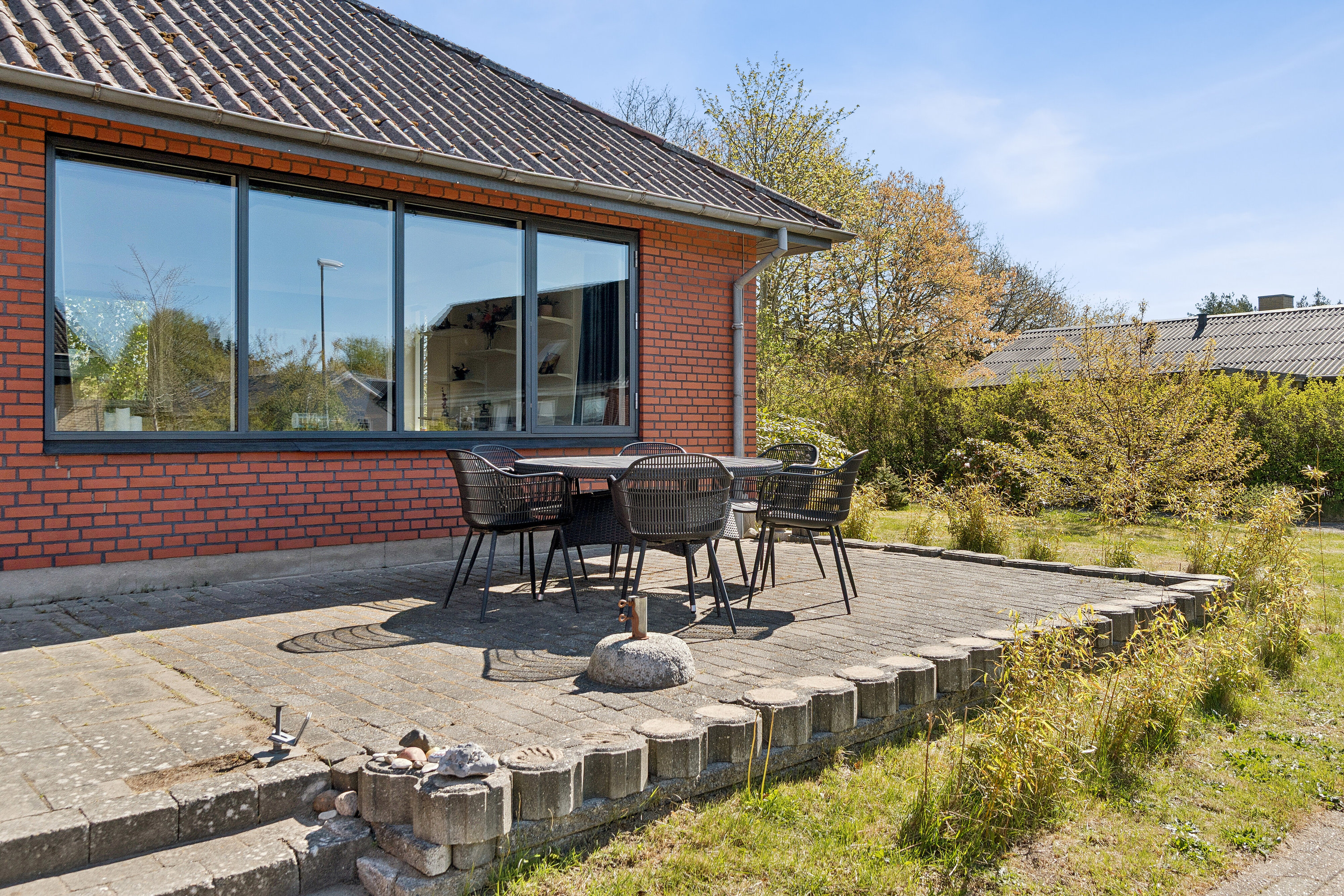 Fremhævet terrasse billede i fuldskærmstilstand. Billede af Ahornvej 2, 7470 Karup J