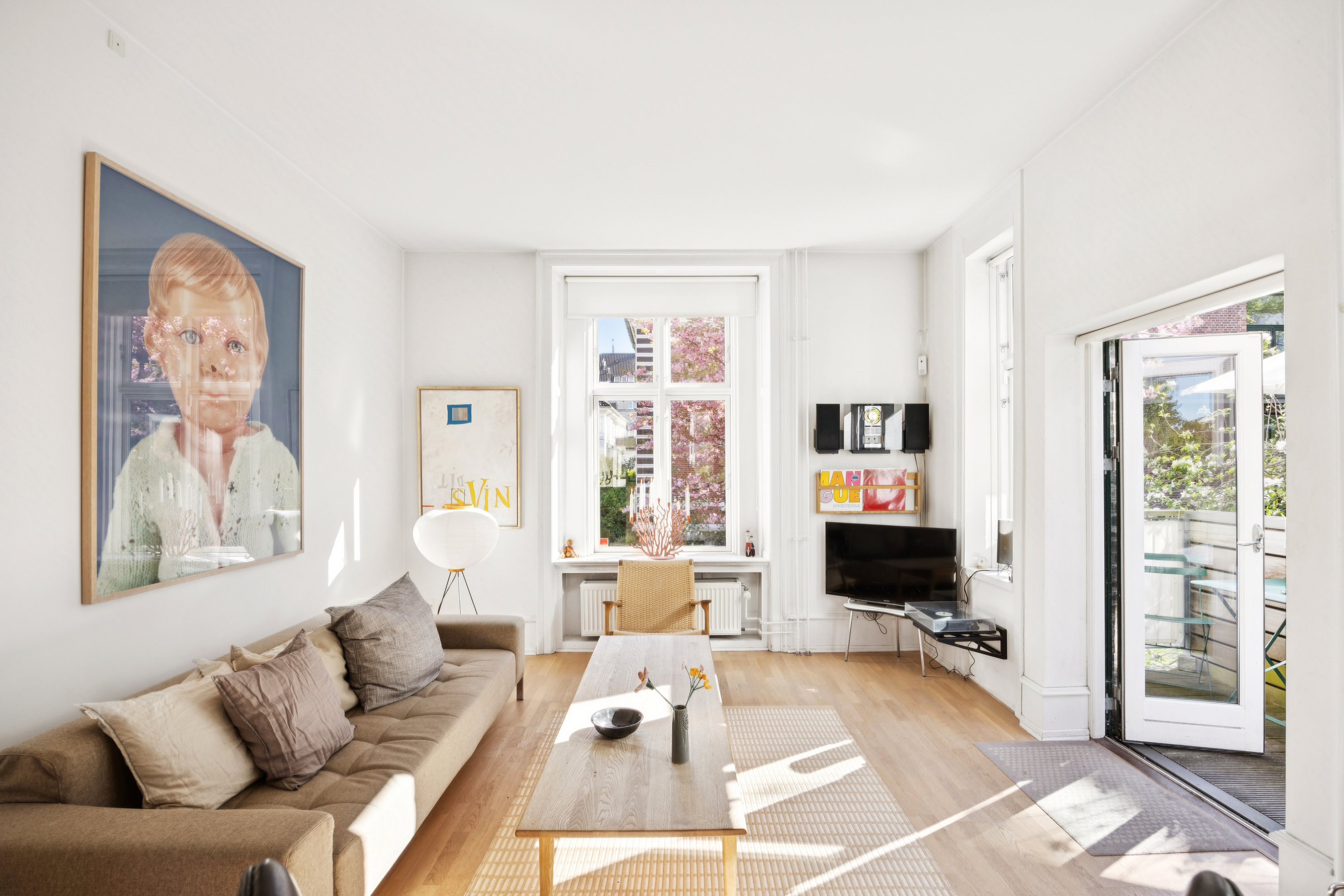 Fremhævet stue billede i fuldskærmstilstand. Billede af Frydendalsvej 28B, 1809 Frederiksberg C