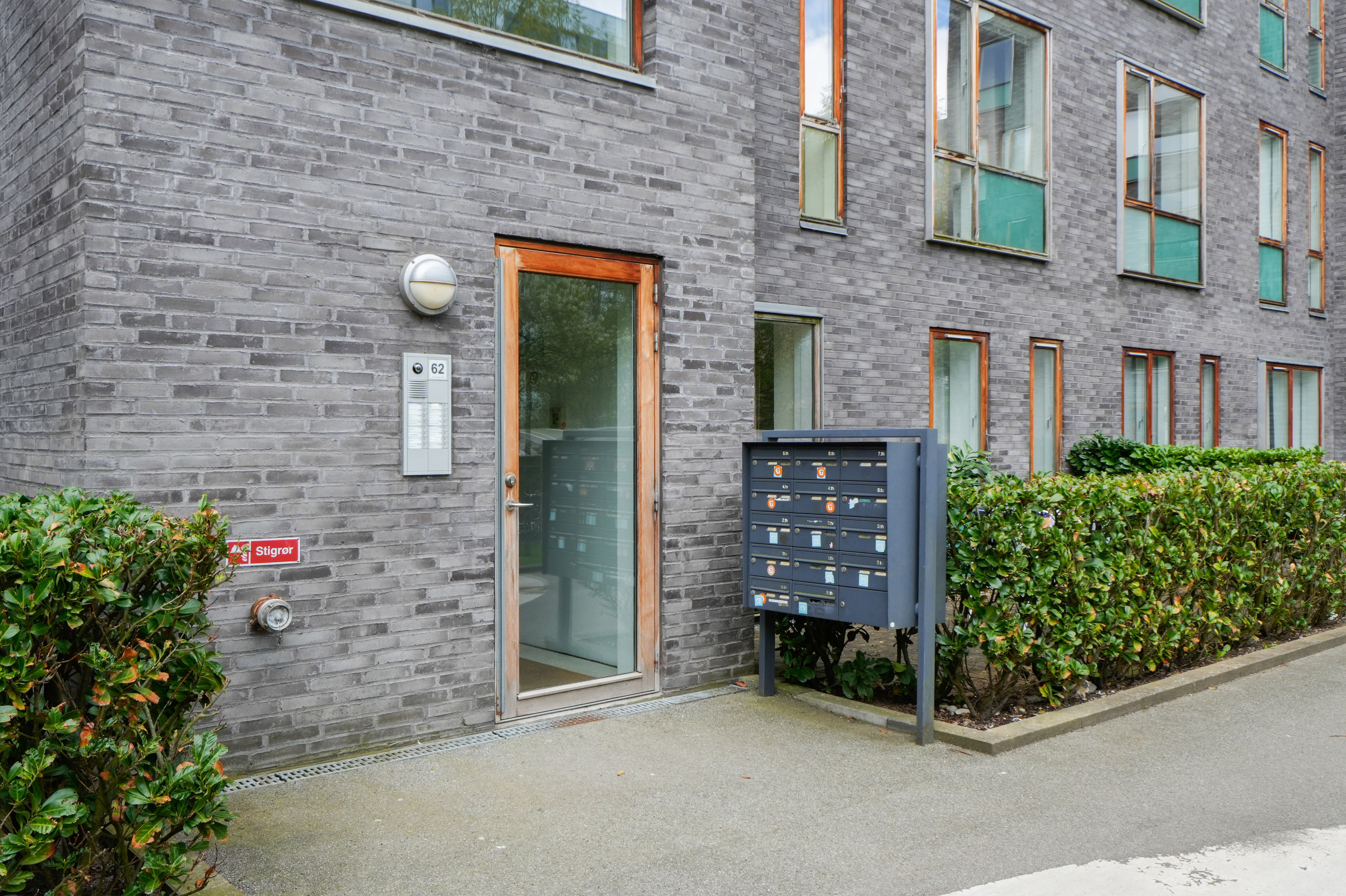 Fremhævet gårdmiljø billede i fuldskærmstilstand. Billede af C.F. Møllers Allé 62, 4. tv., 2300 København S