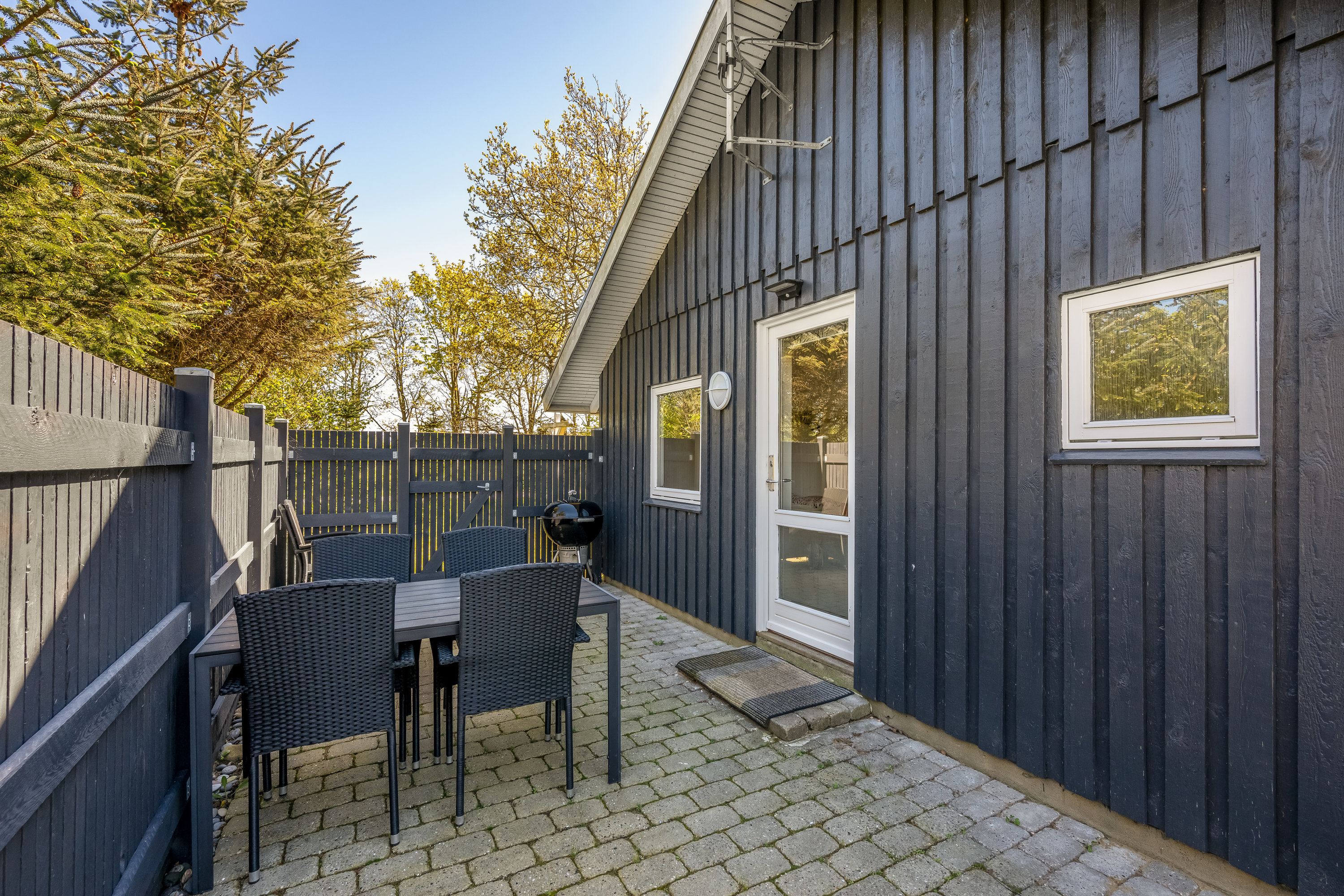 Fremhævet terrasse billede i fuldskærmstilstand. Billede af Hybenvej 13, Stauning, 6900 Skjern