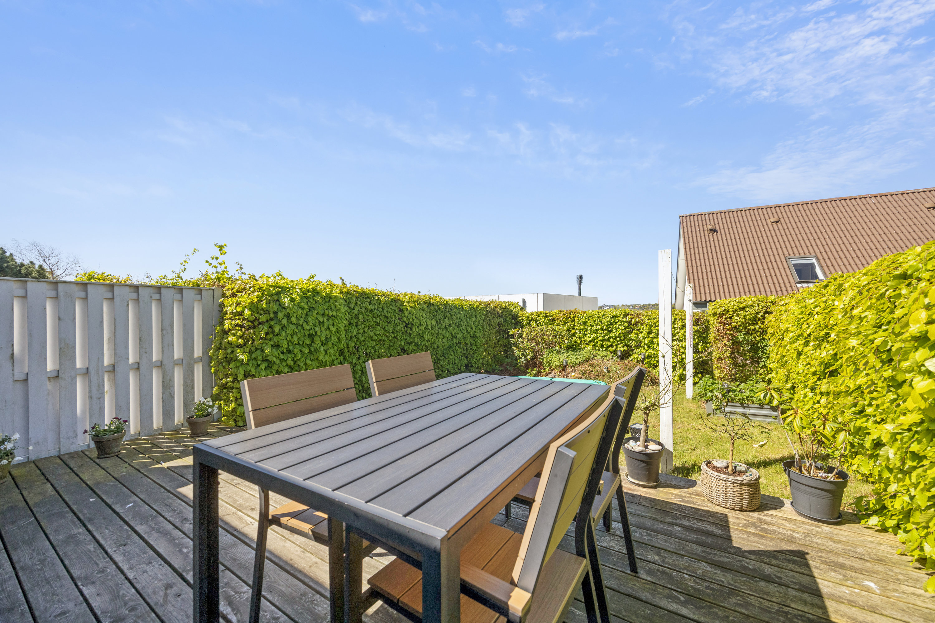 Fremhævet terrasse billede i fuldskærmstilstand. Billede af Niels Dahls Alle 7F, Gug, 9210 Aalborg SØ
