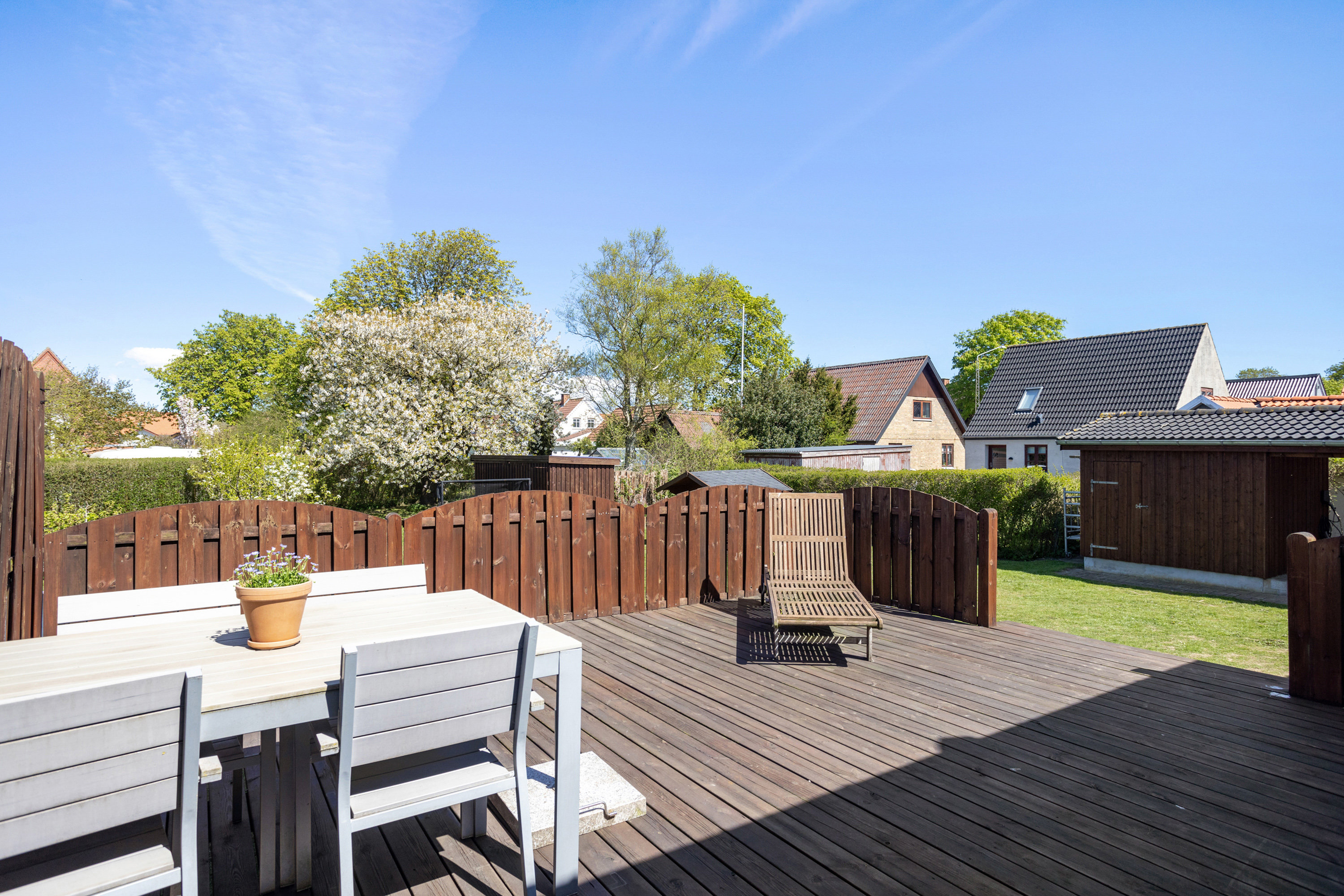 Fremhævet terrasse billede i fuldskærmstilstand. Billede af Tujavej 2, Ø. Brønderslev, 9700 Brønderslev