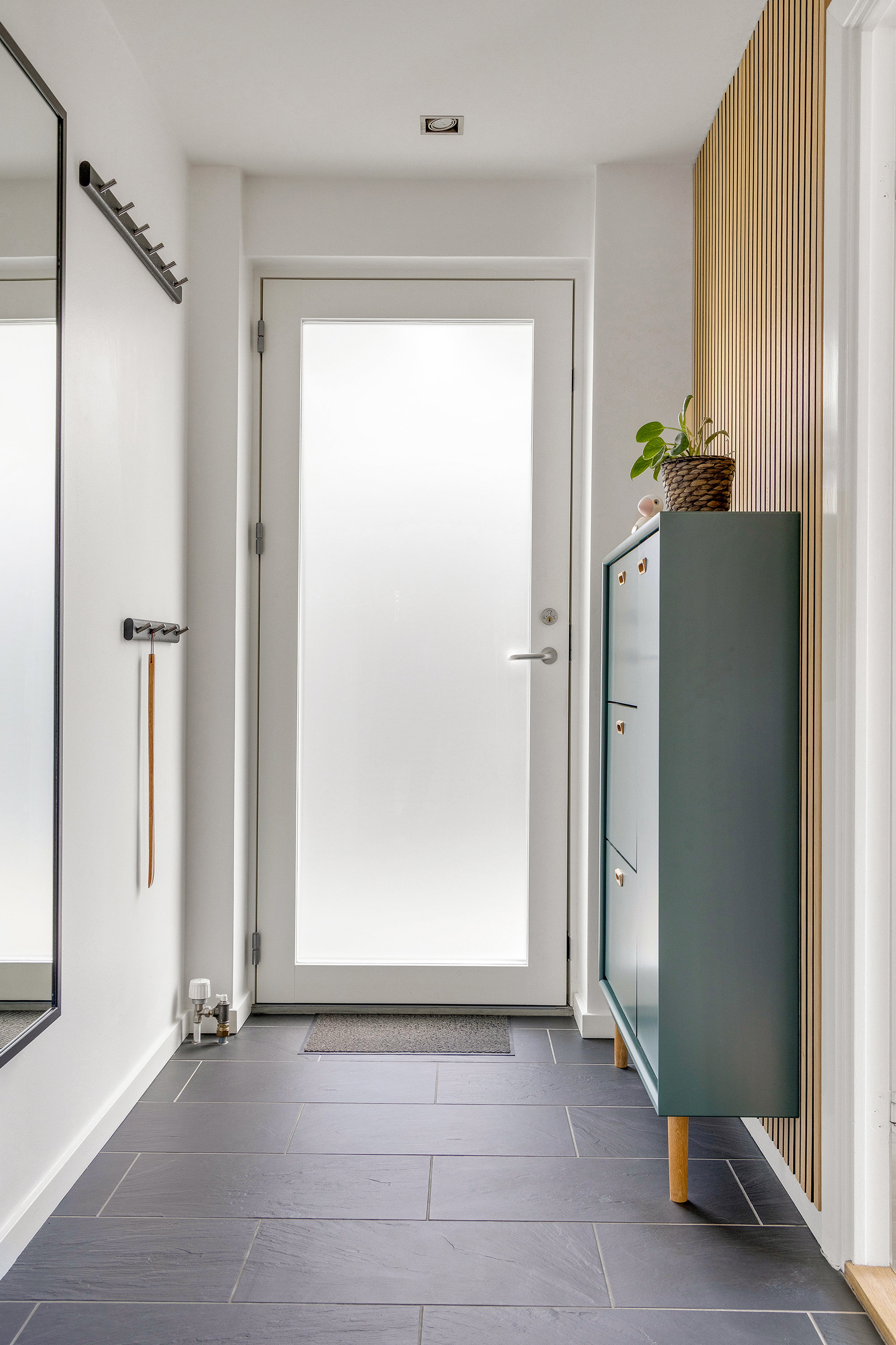 Fremhævet entré billede i fuldskærmstilstand. Billede af Vølundsvej 15, 3650 Ølstykke