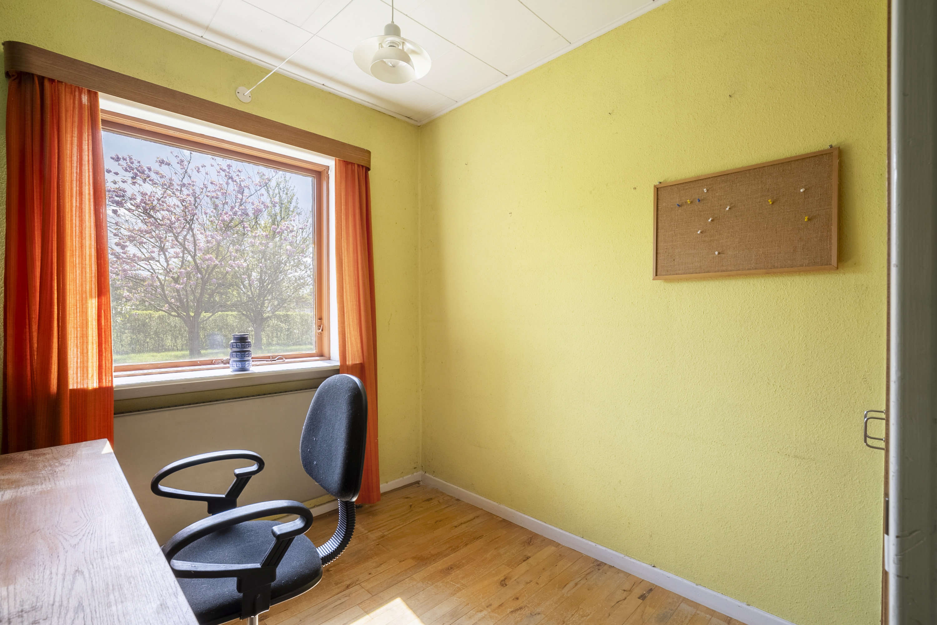 Fremhævet kontor billede i fuldskærmstilstand. Billede af Kragenæsvej 33, Seden, 5240 Odense NØ