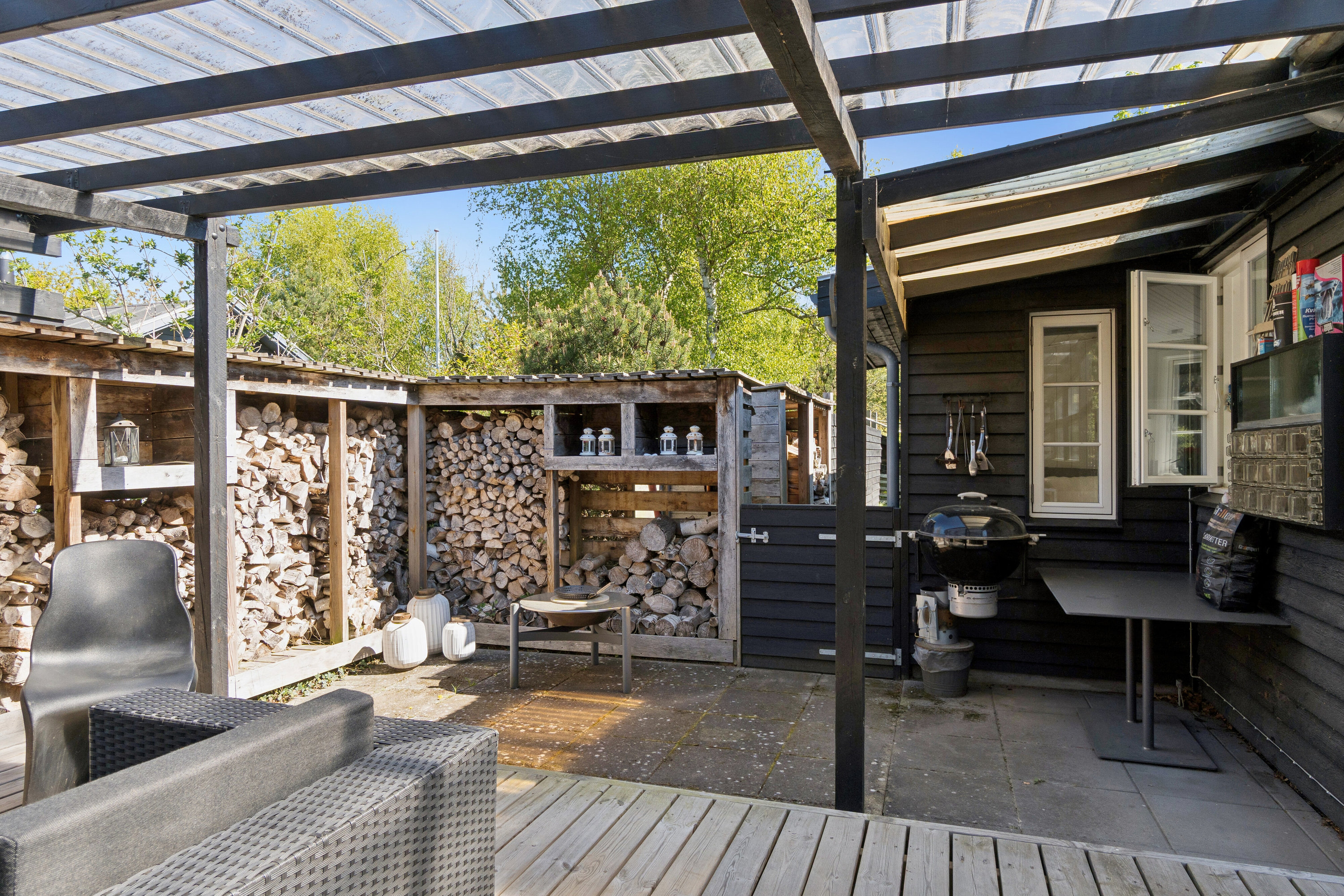 Fremhævet overdækket terrasse billede i fuldskærmstilstand. Billede af Snerleager 10, Ordrup, 4540 Fårevejle