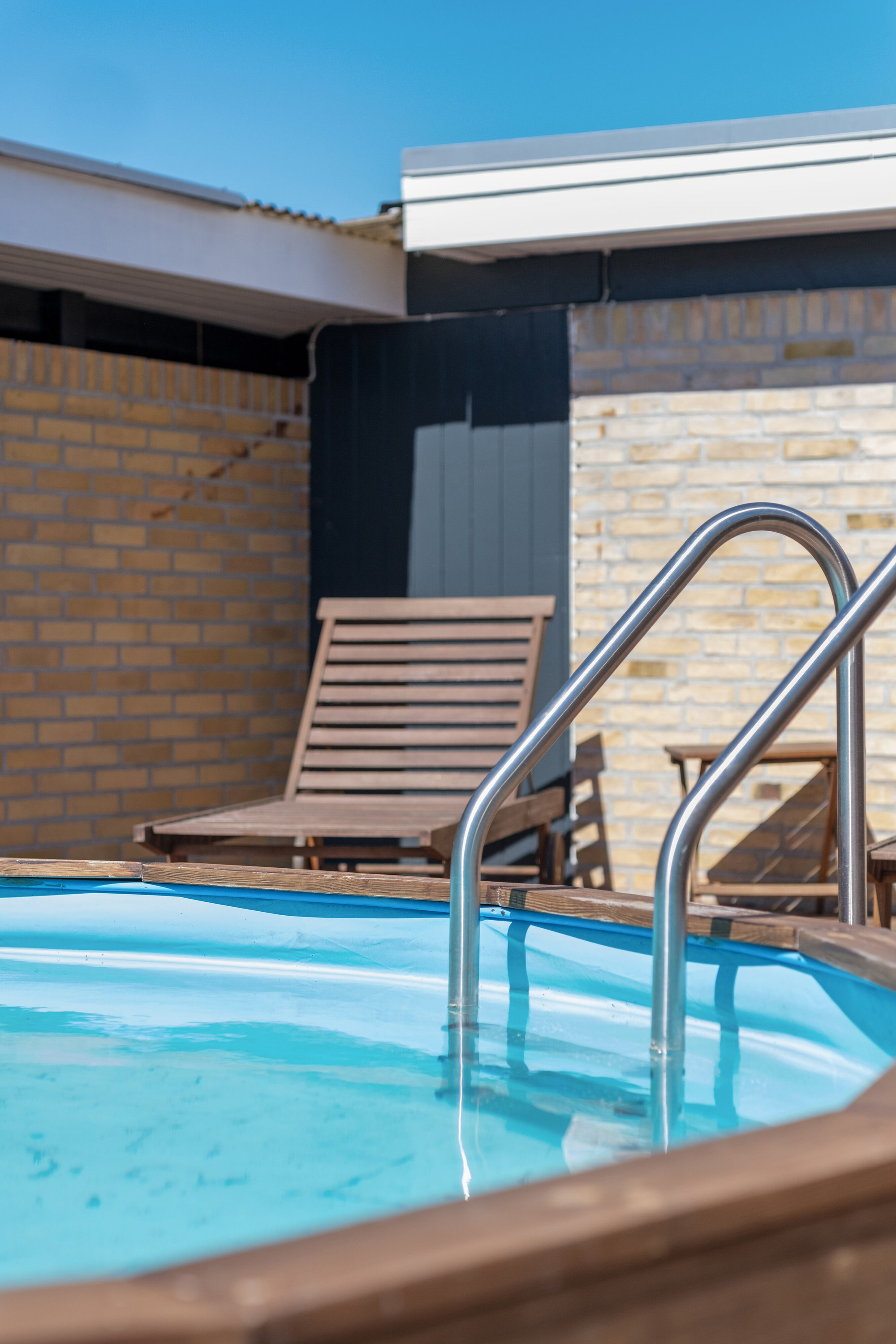 Fremhævet swimmingpool billede i fuldskærmstilstand. Billede af Mariedalsvej 38, 4700 Næstved