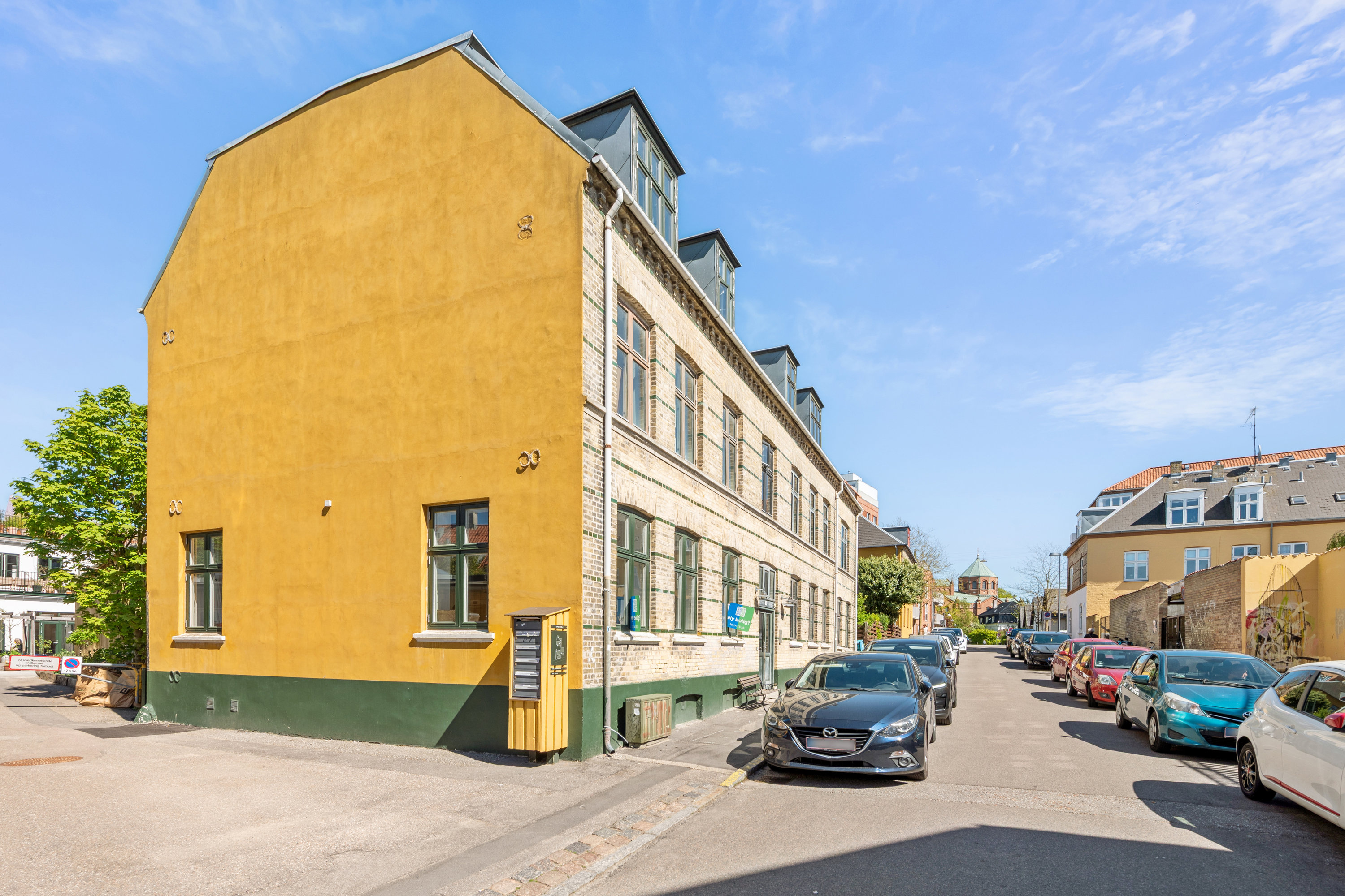 Fremhævet andet billede i fuldskærmstilstand. Billede af Valhøjvej 15, st.. tv., 2500 Valby