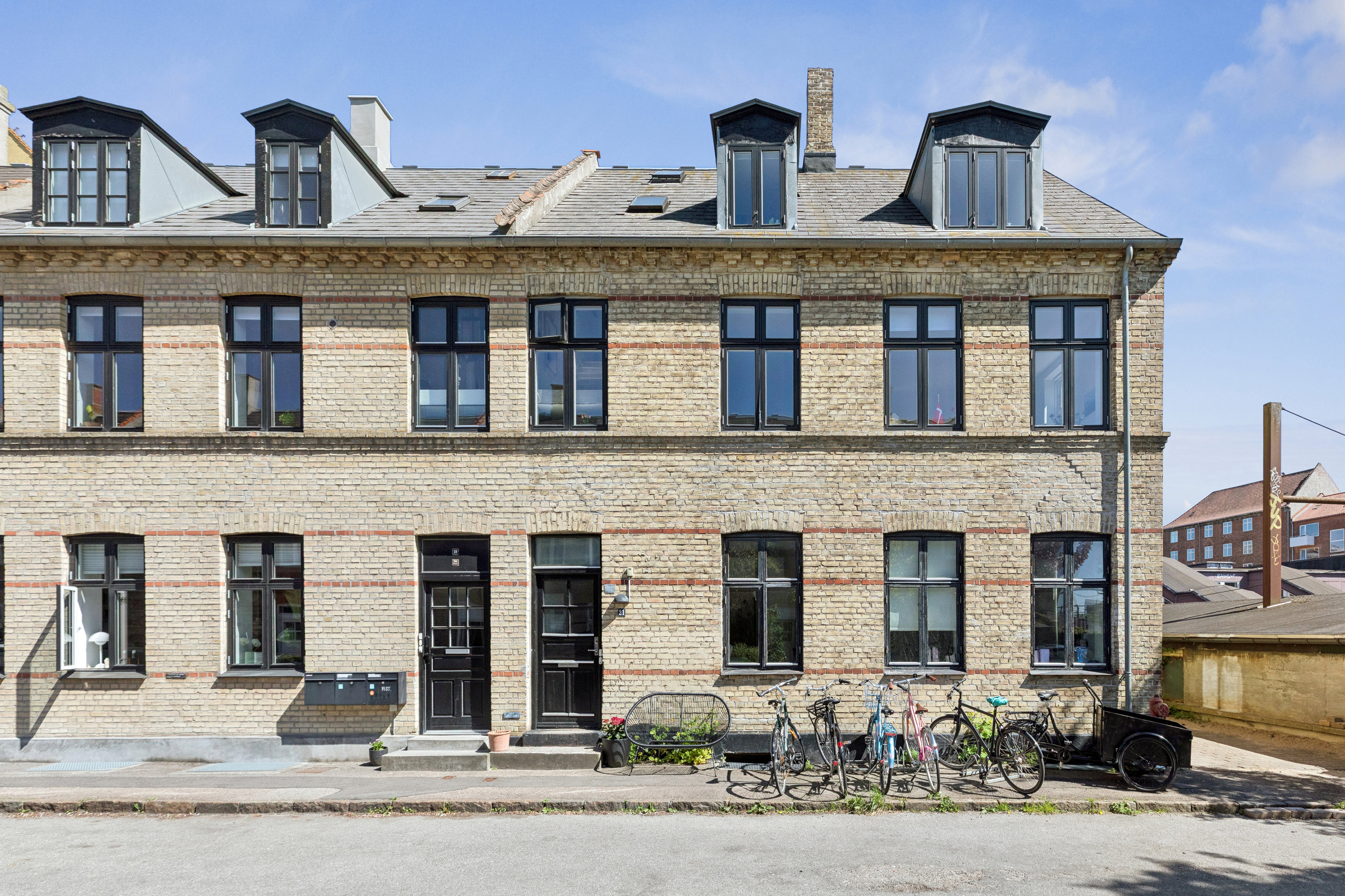 Fremhævet andet billede i fuldskærmstilstand. Billede af Toftebakkevej 21, st.., 2500 Valby