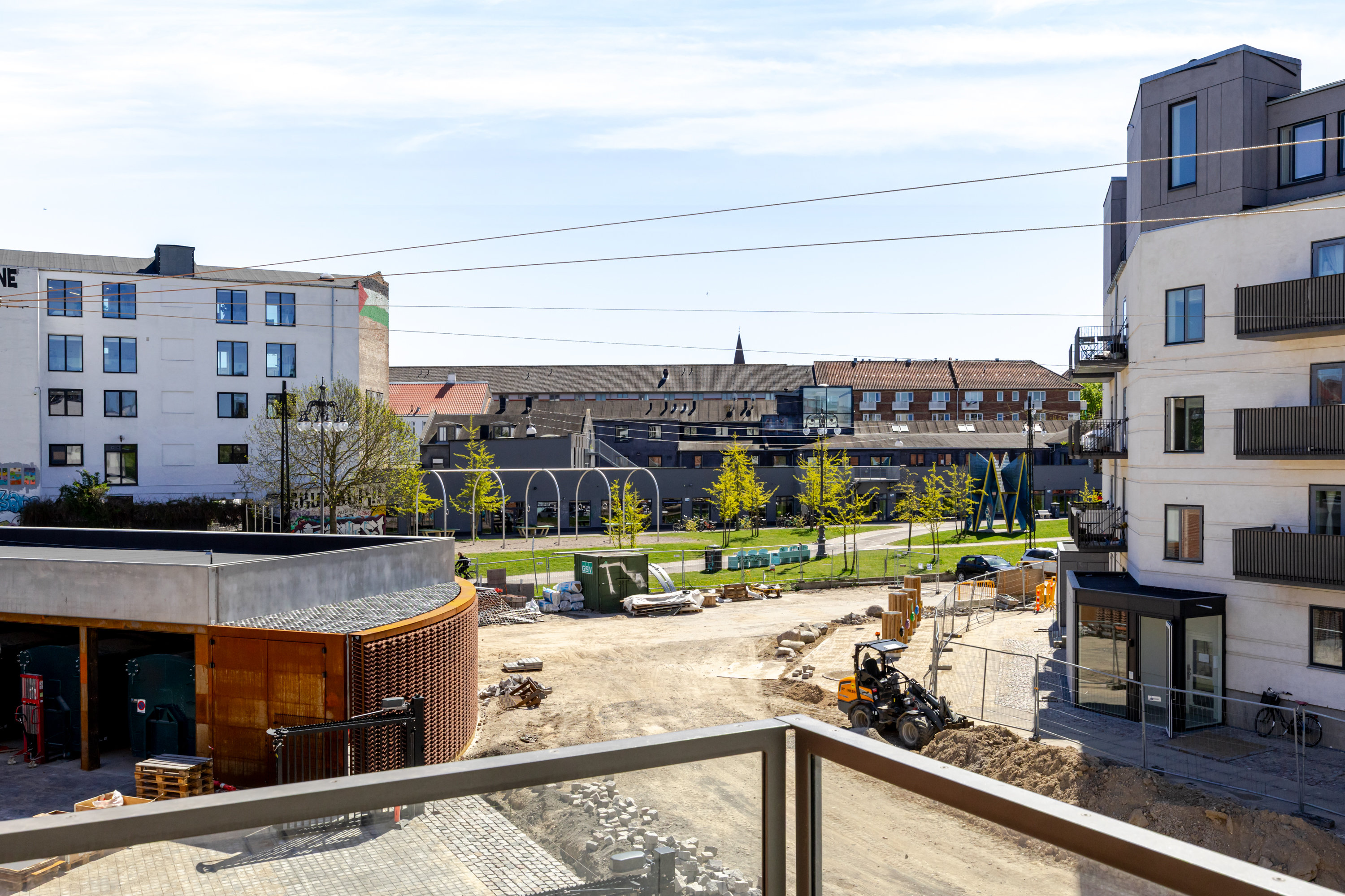 Fremhævet andet billede i fuldskærmstilstand. Billede af Mjølnerparken 44, 2. th., 2200 København N