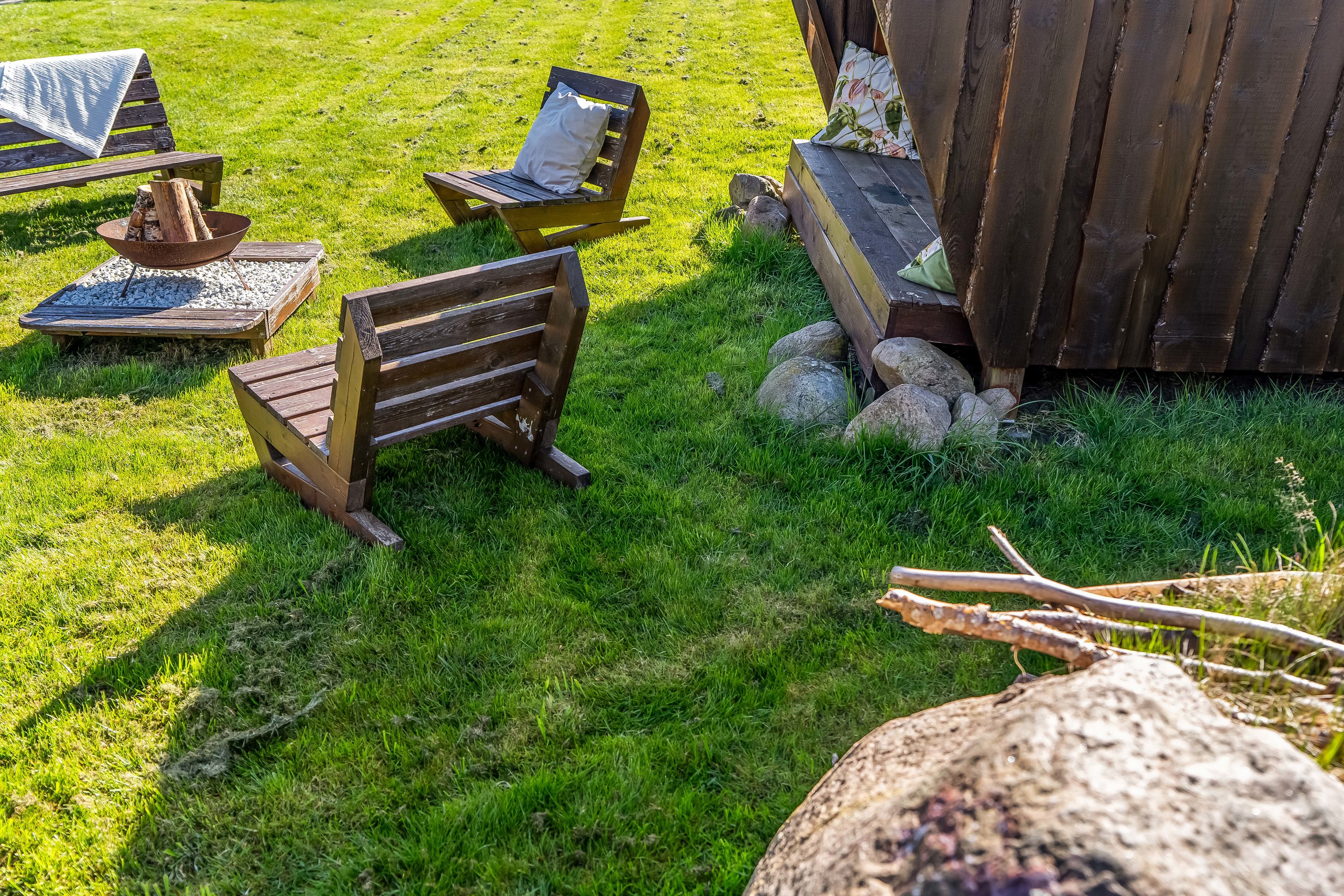 Fremhævet terrasse billede i fuldskærmstilstand. Billede af Bøgebakkevej 1, Alsønderup, 3400 Hillerød