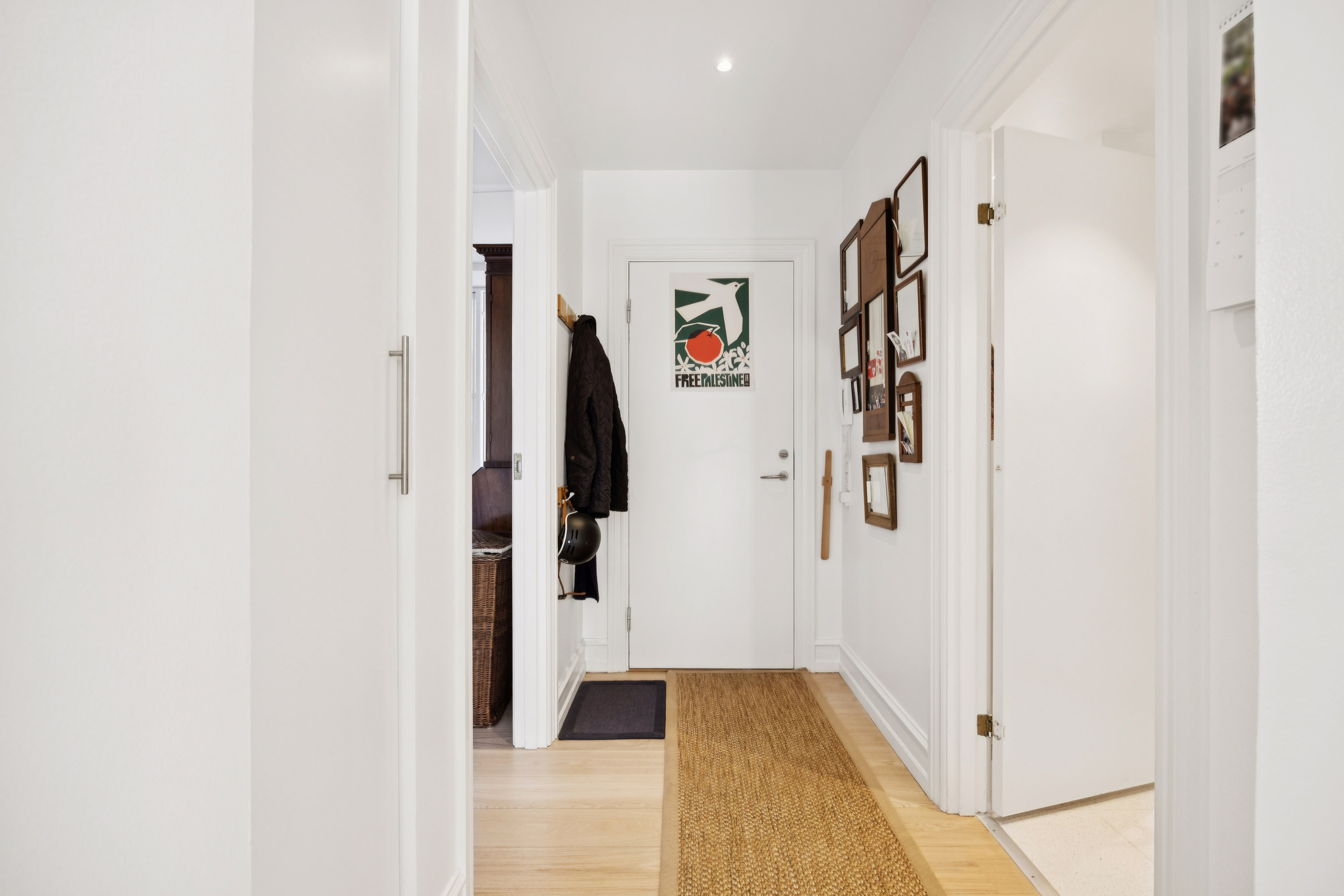 Fremhævet entré billede i fuldskærmstilstand. Billede af Drosselvej 57D, st.. th., 2000 Frederiksberg