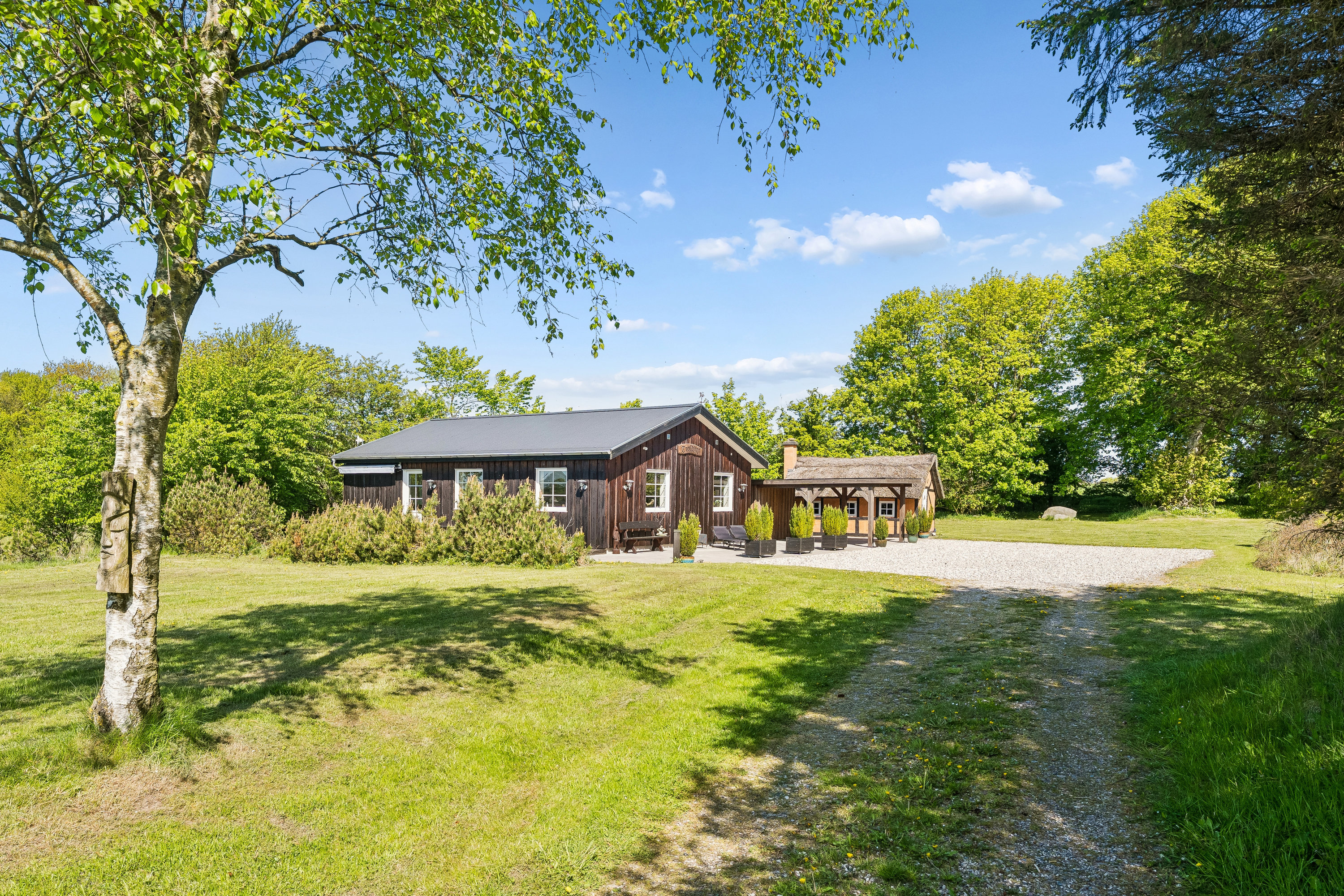 Udbyhøjvej 597, Knejsted, 8970 Havndal