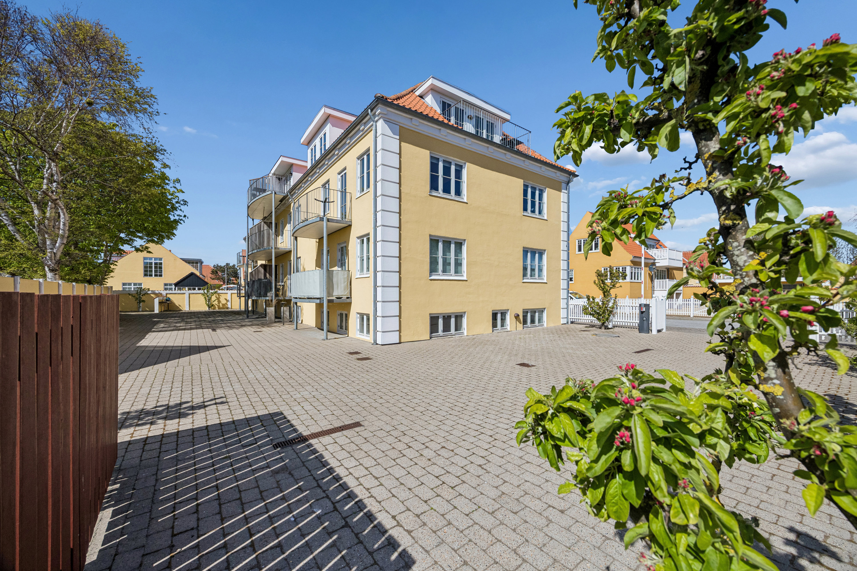 Fremhævet andet billede i fuldskærmstilstand. Billede af Sveavej 2B, 1. th., Midtbyen, 9990 Skagen