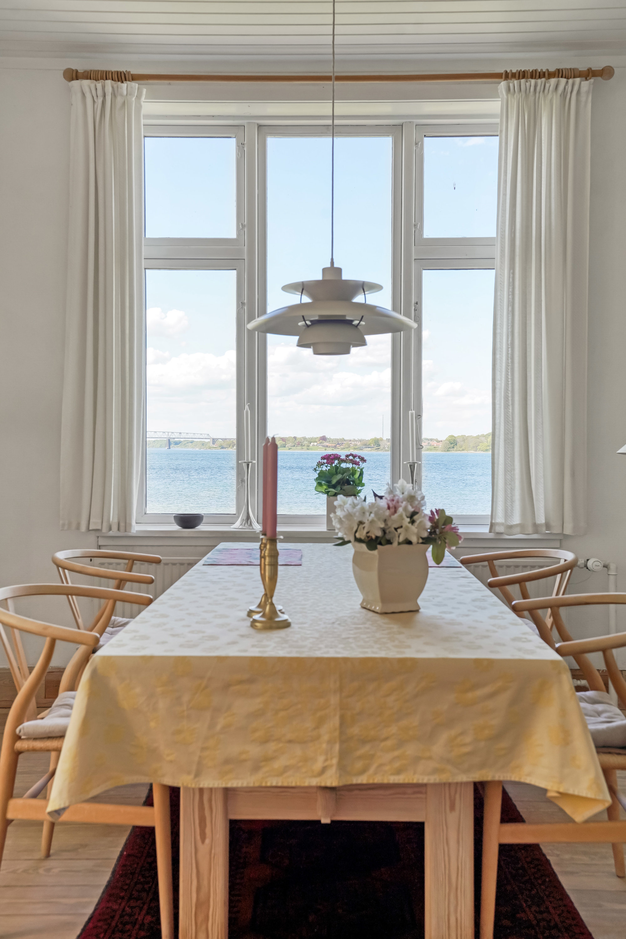 Fremhævet stue billede i fuldskærmstilstand. Billede af Gl Strandvej 15, 5500 Middelfart