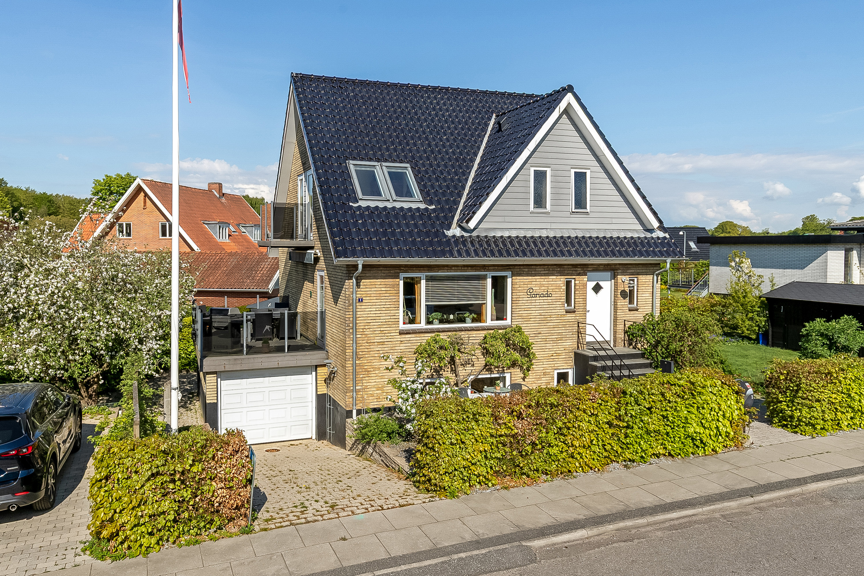 Fremhævet mastefoto billede i fuldskærmstilstand. Billede af Fjeldvigs Alle 1, Mølholm, 7100 Vejle
