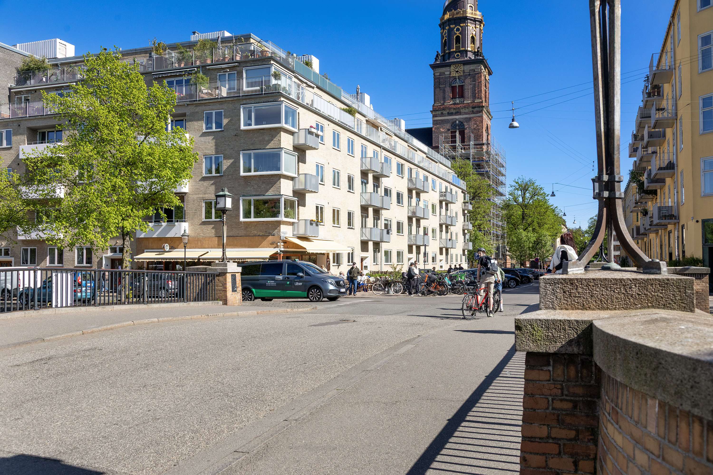 Fremhævet facade billede i fuldskærmstilstand. Billede af Sankt Annæ Gade 13, 4. tv., 1416 København K