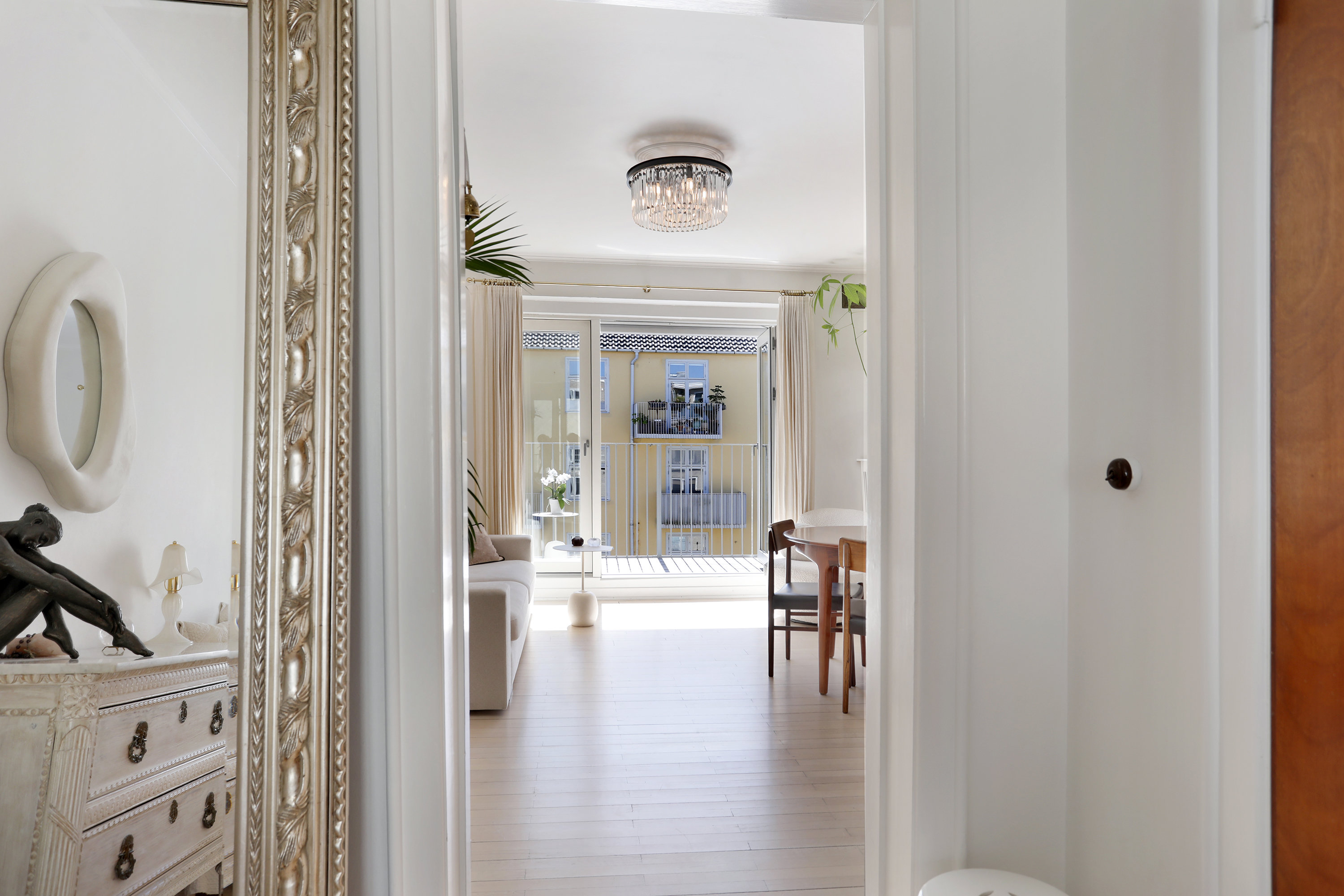 Fremhævet gang billede i fuldskærmstilstand. Billede af Sankt Annæ Gade 13, 4. tv., 1416 København K