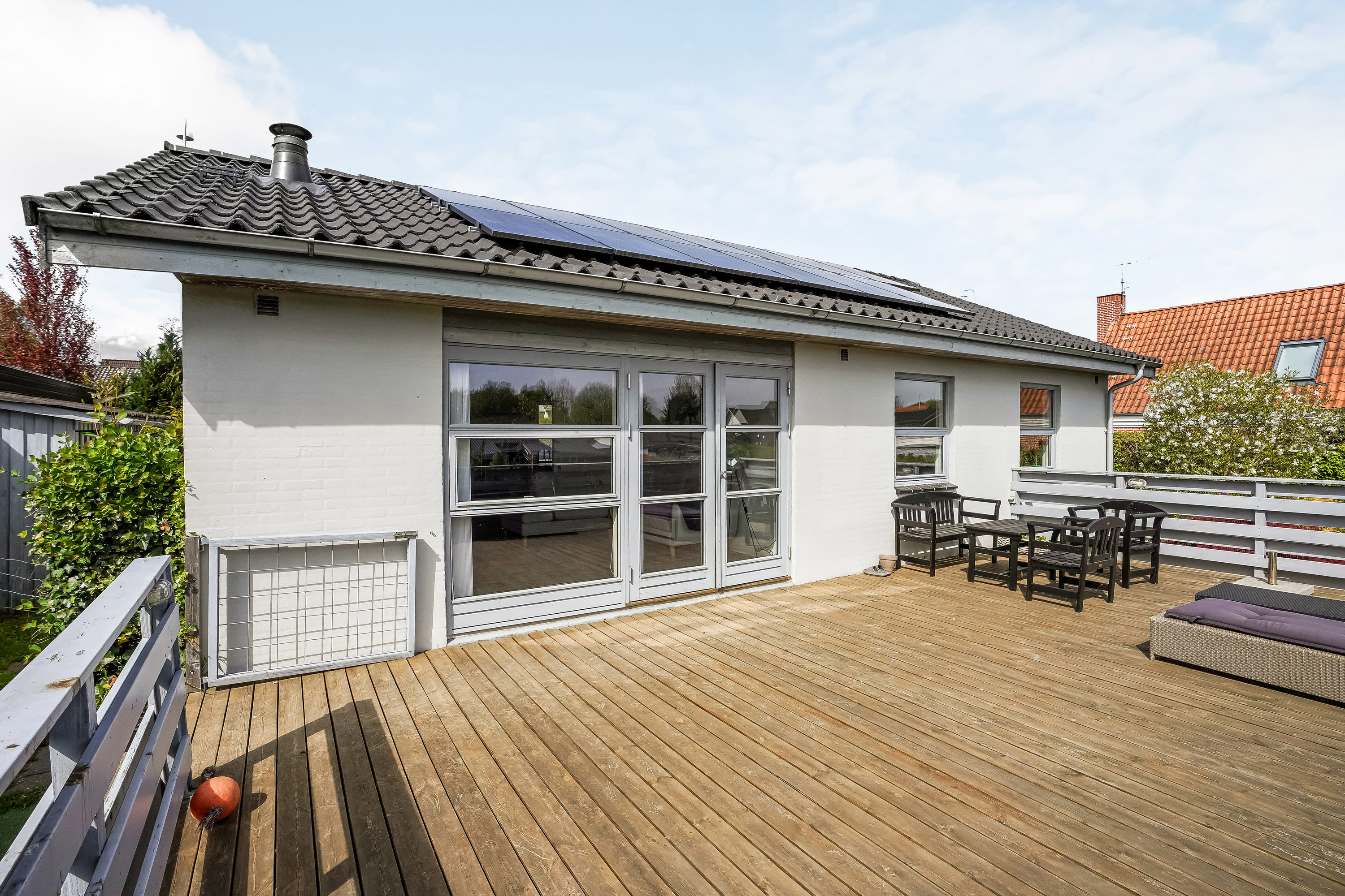 Fremhævet terrasse billede i fuldskærmstilstand. Billede af Mølvangvej 33, 7300 Jelling