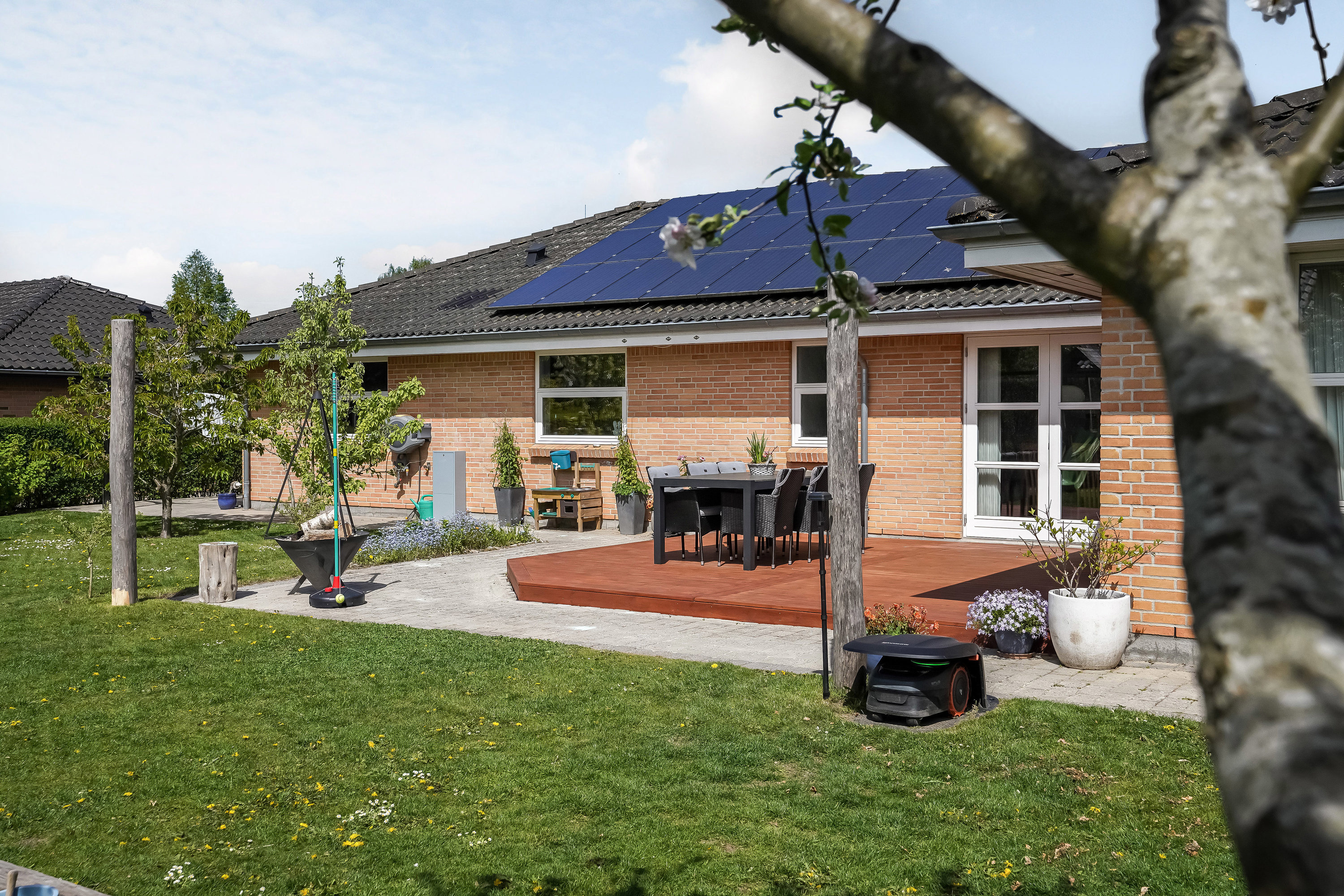 Fremhævet terrasse billede i fuldskærmstilstand. Billede af Møllehøjvænget 58, Sønder Nærå, 5792 Årslev