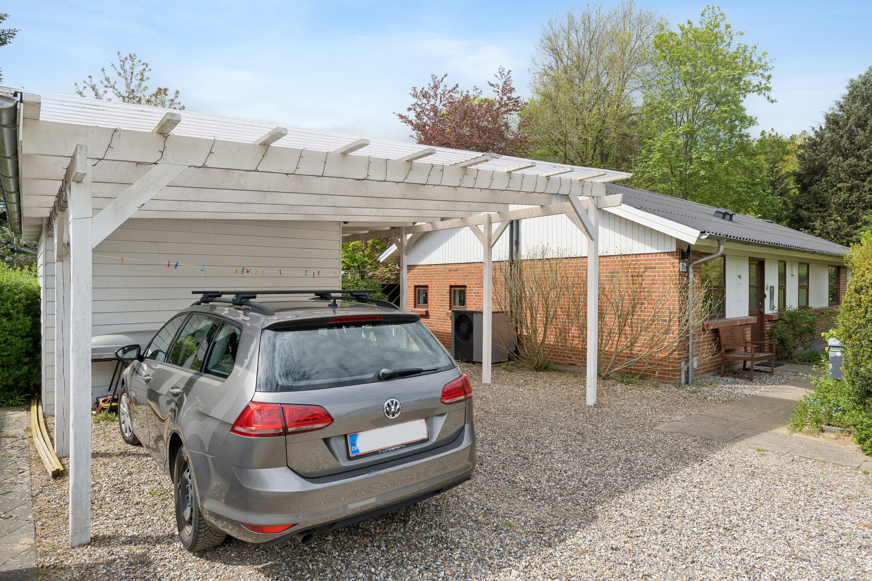 Fremhævet carport billede i fuldskærmstilstand. Billede af Uglesøvej 3D, 8600 Silkeborg