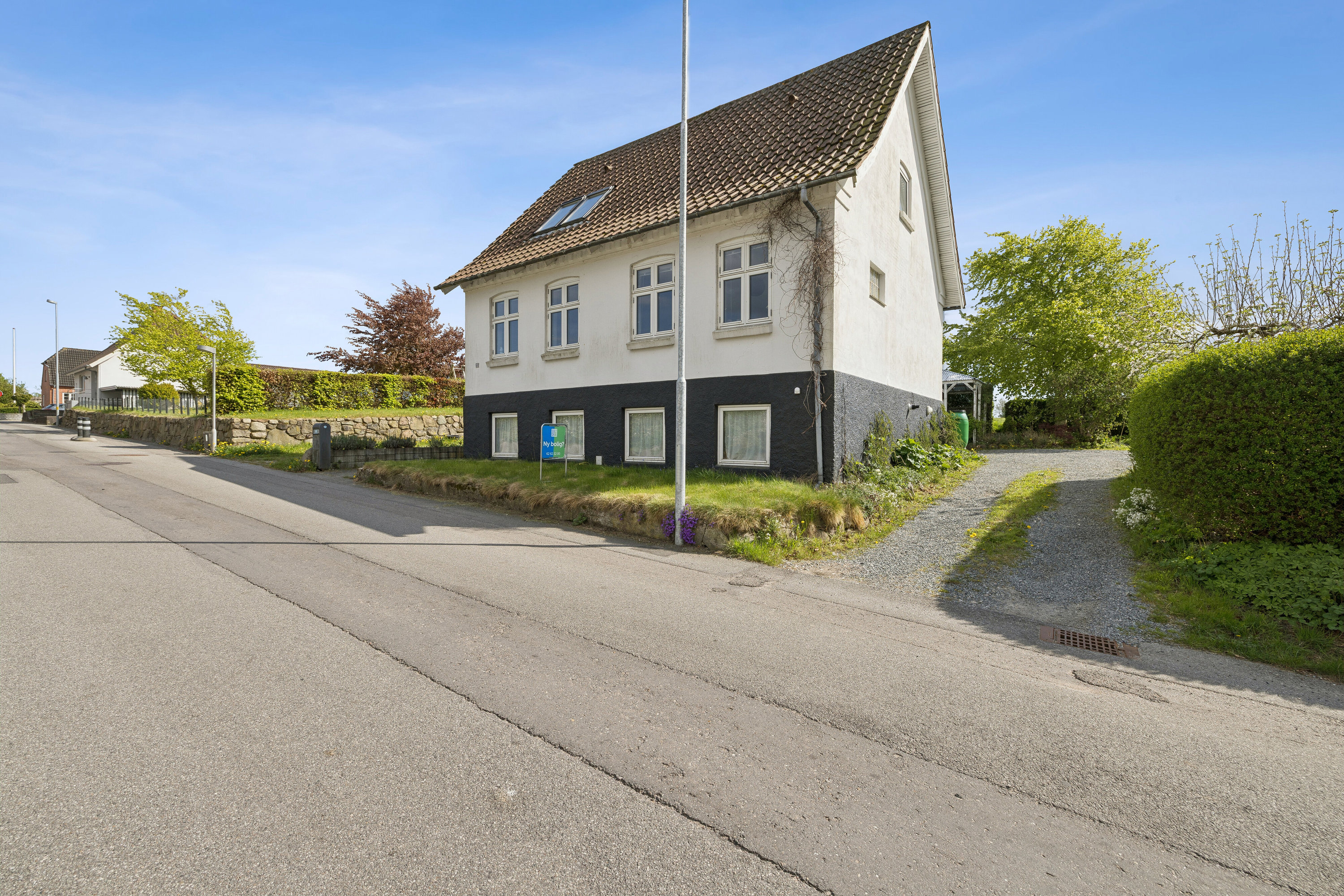Fremhævet set fra vejen billede i fuldskærmstilstand. Billede af Radbyvej 13, Nørre Søby, 5792 Årslev