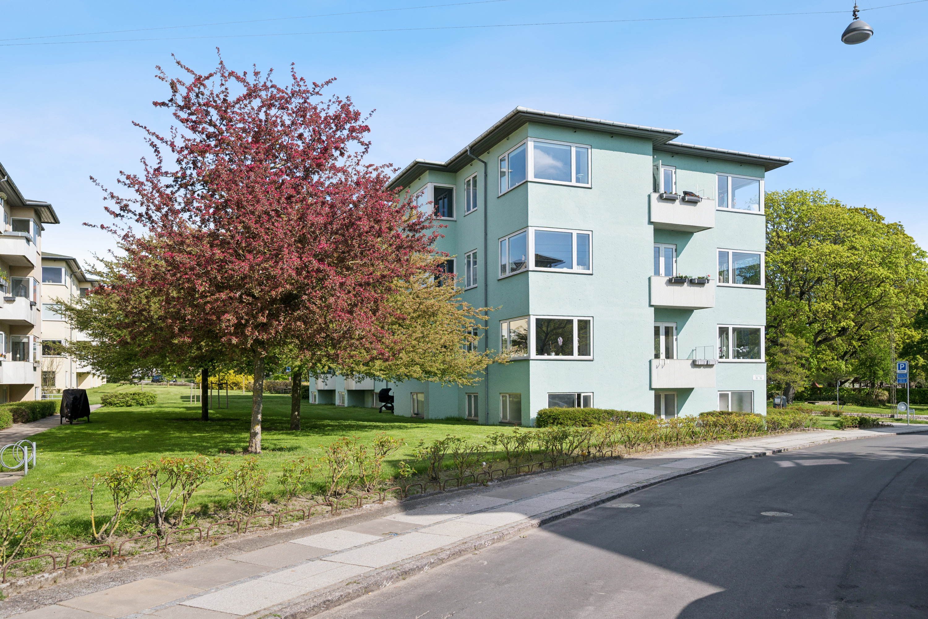 Fremhævet andet billede i fuldskærmstilstand. Billede af Strandparken 18, 1., 8000 Aarhus C