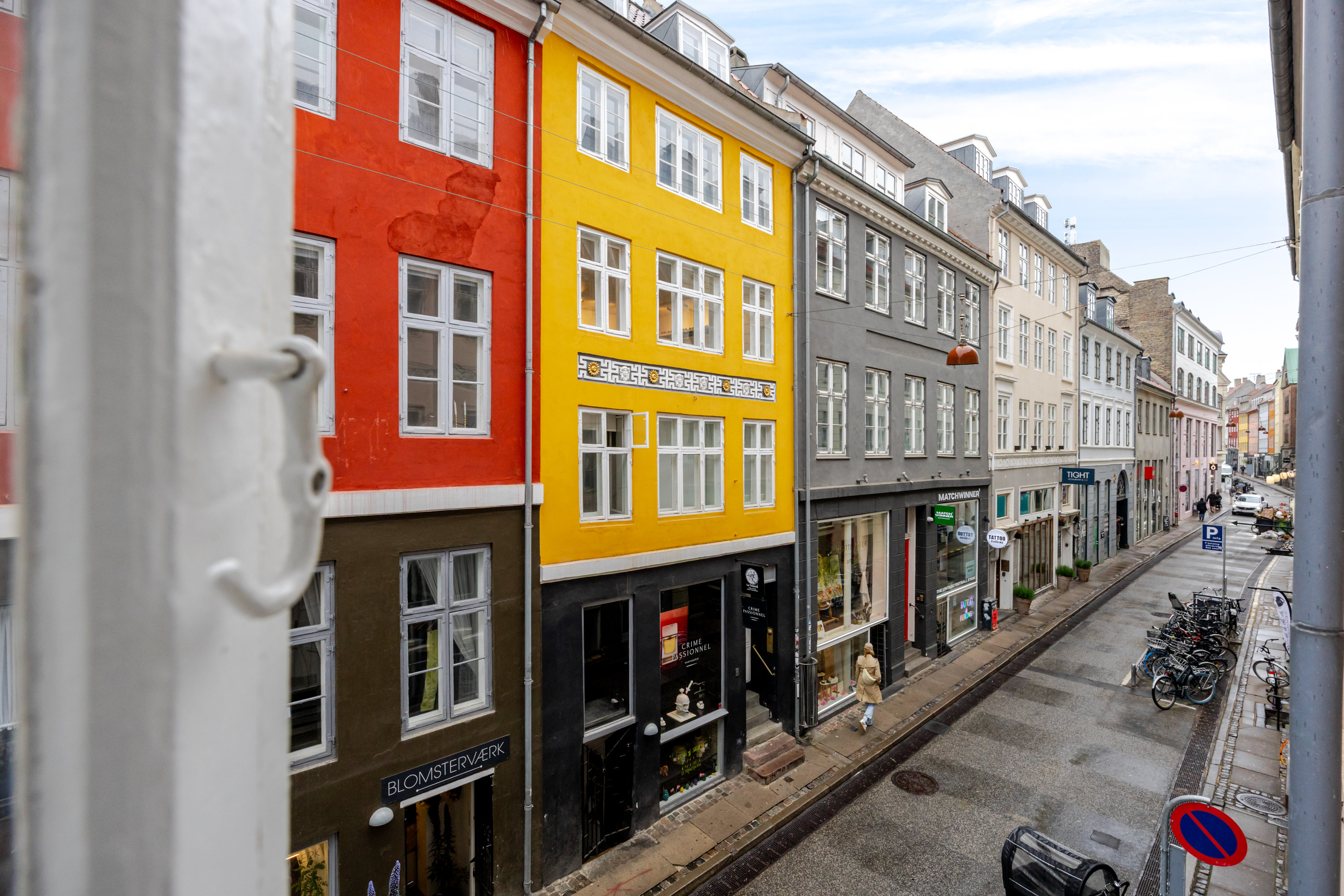 Fremhævet andet billede i fuldskærmstilstand. Billede af Hyskenstræde 9, 1., 1207 København K