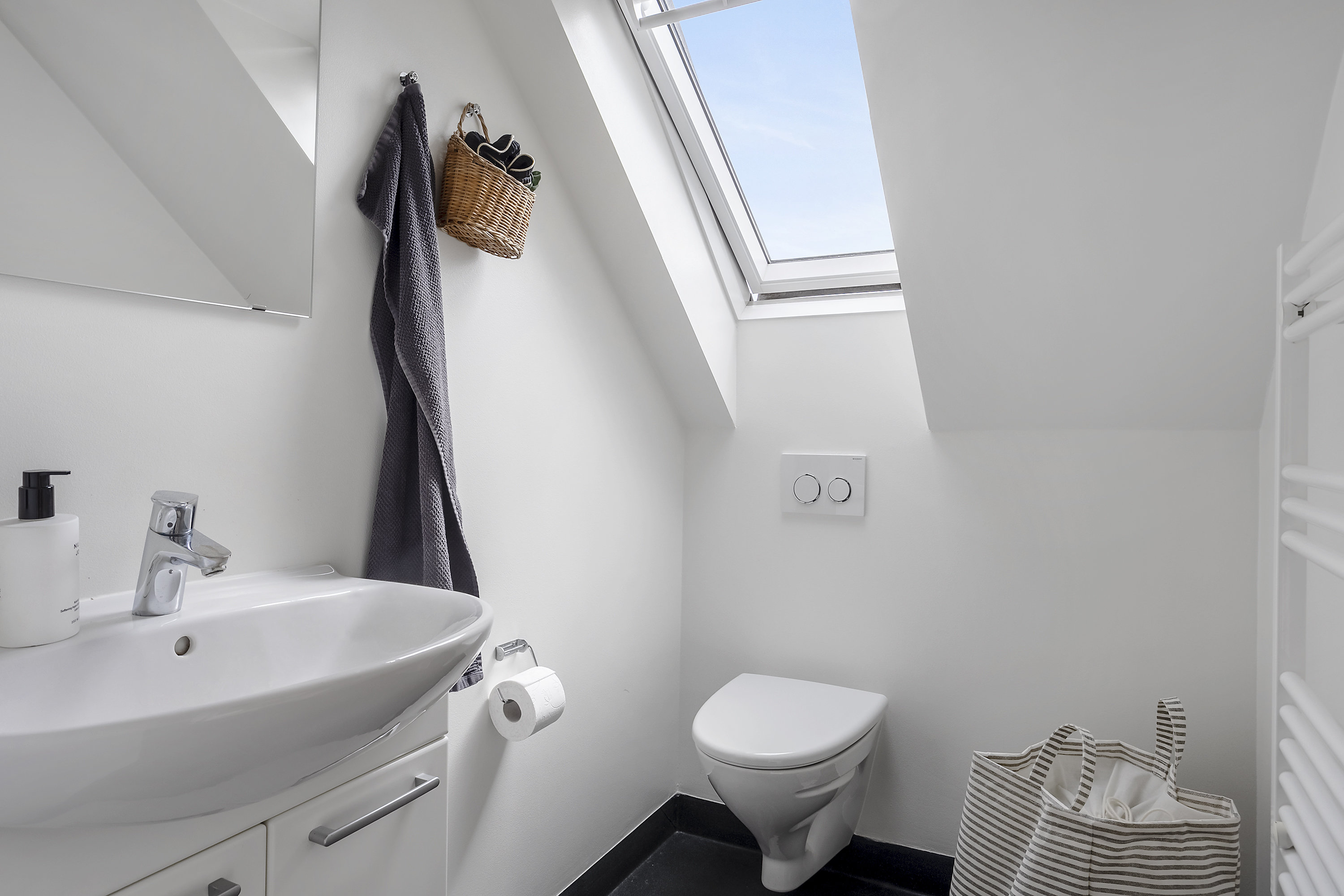 Fremhævet toilet billede i fuldskærmstilstand. Billede af Saltholmsgade 25, 3., 8000 Aarhus C