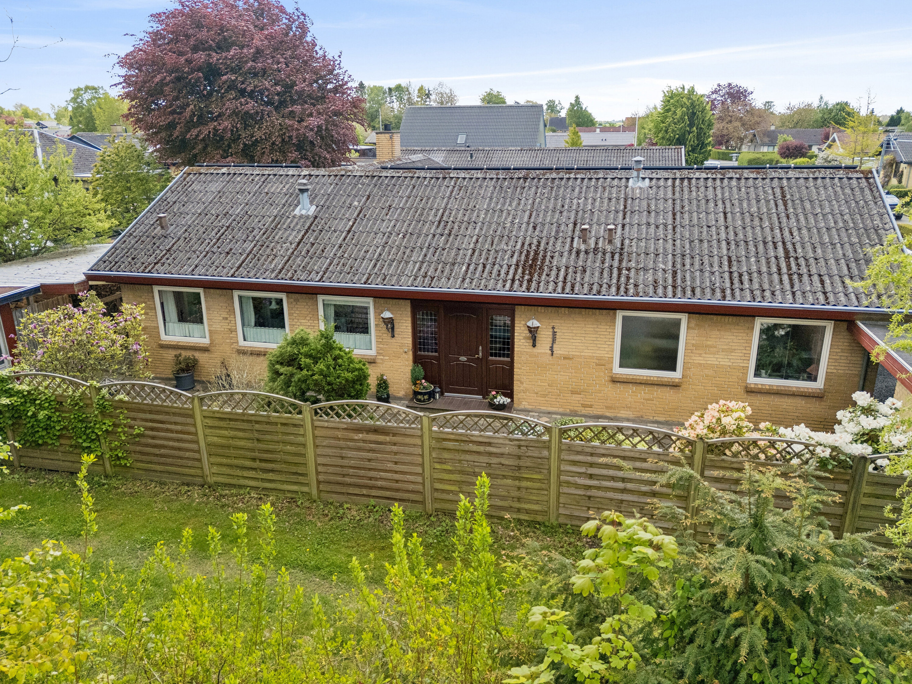 Fremhævet set fra haven billede i fuldskærmstilstand. Billede af Sørby Parkvej 24, Sørbymagle, 4200 Slagelse