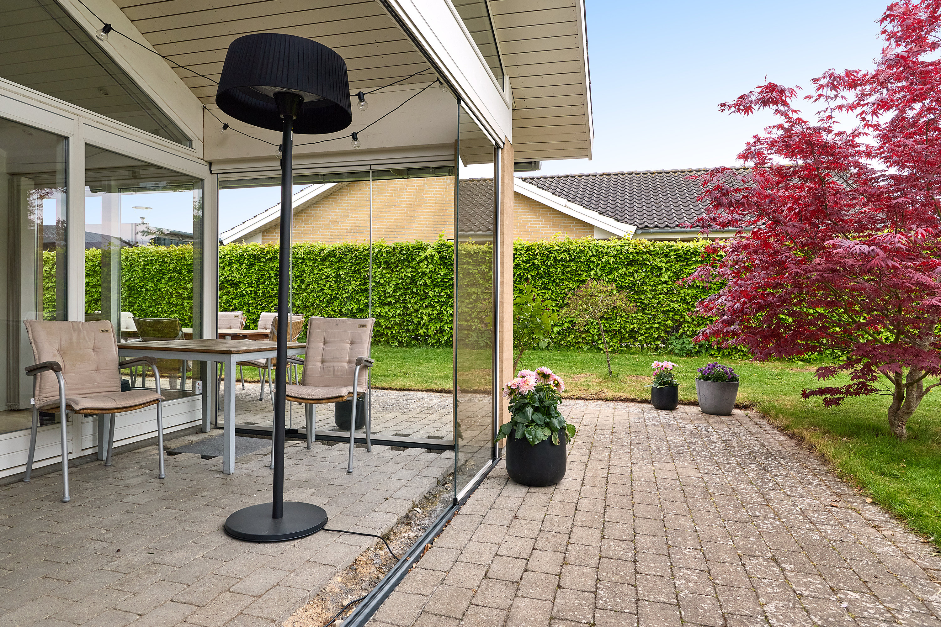 Fremhævet terrasse billede i fuldskærmstilstand. Billede af Rådyrleddet 16, 3660 Stenløse