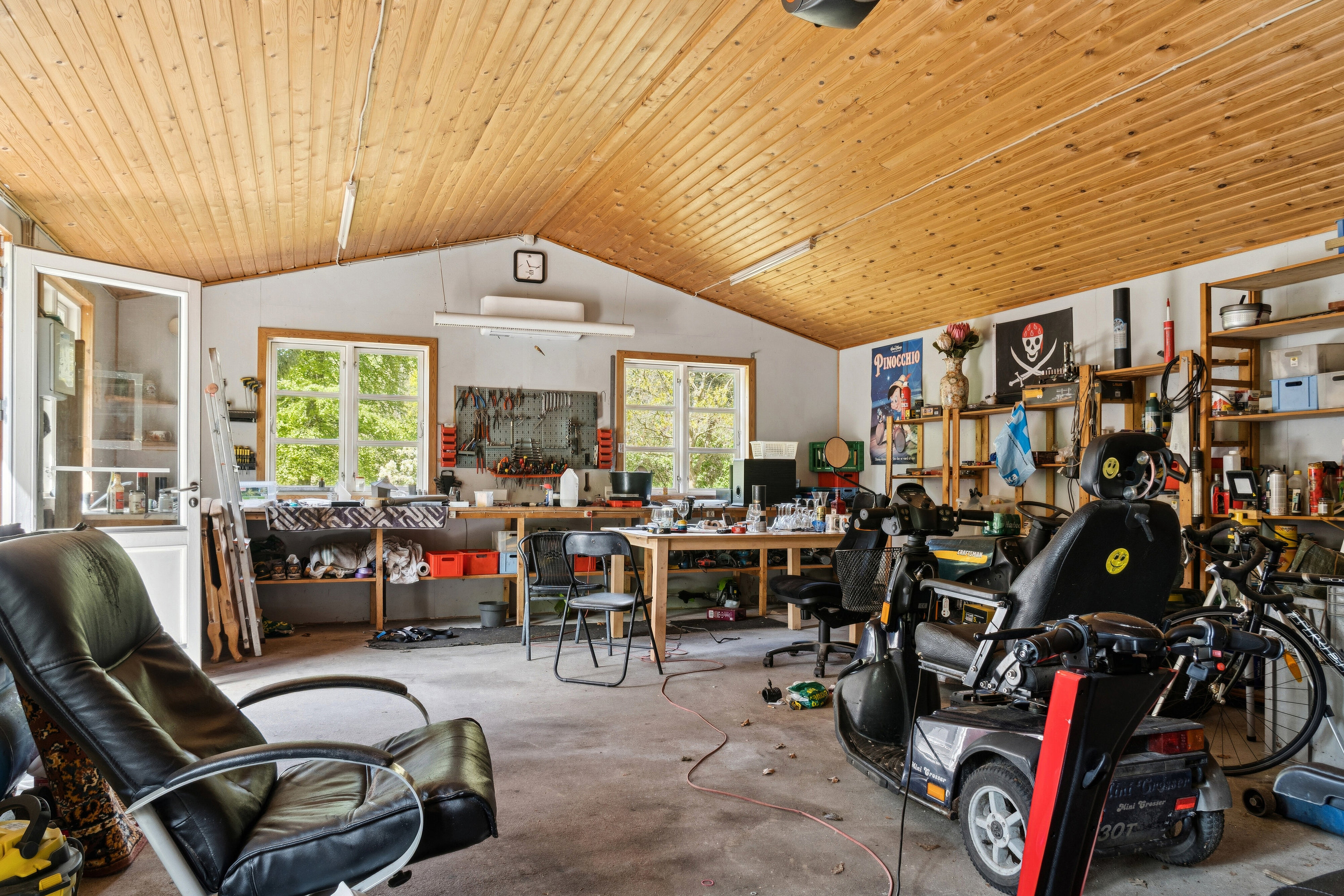 Fremhævet garage billede i fuldskærmstilstand. Billede af Piavej 2, Asserbo, 3300 Frederiksværk