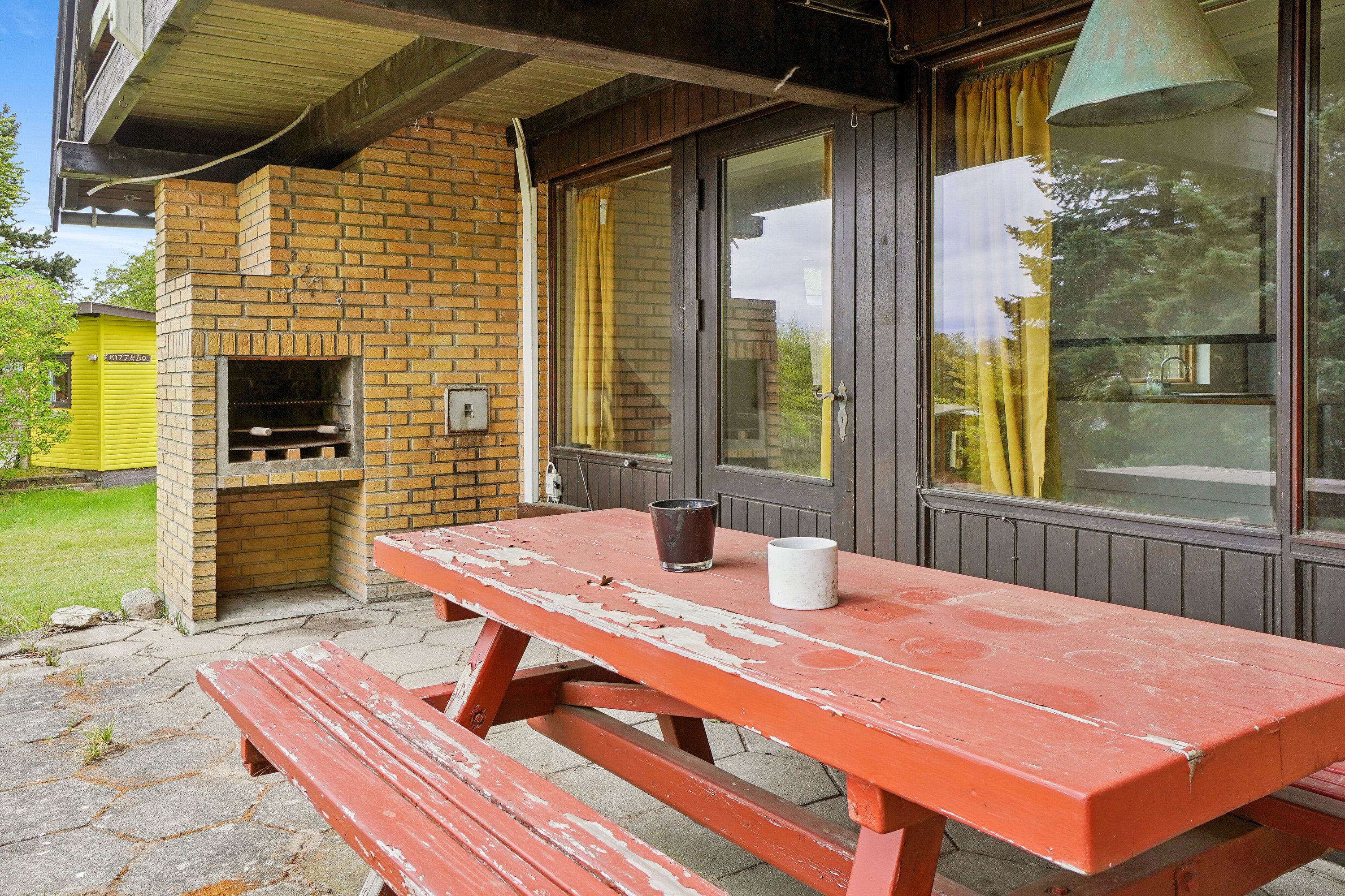 Fremhævet terrasse billede i fuldskærmstilstand. Billede af Nordbakken 10, Lynæs, 3390 Hundested