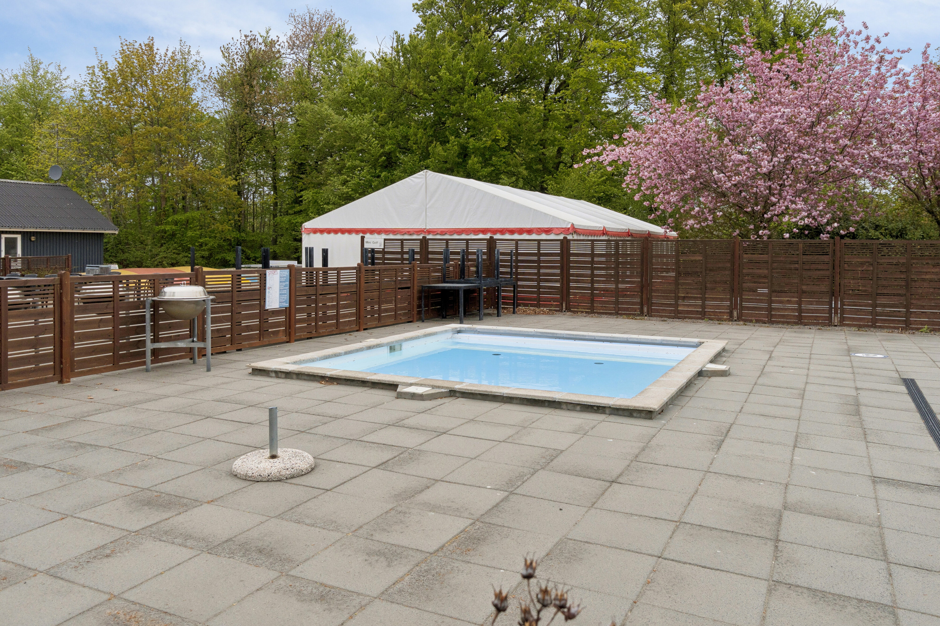 Fremhævet swimmingpool billede i fuldskærmstilstand. Billede af Hasle Hytteby 30, 3790 Hasle