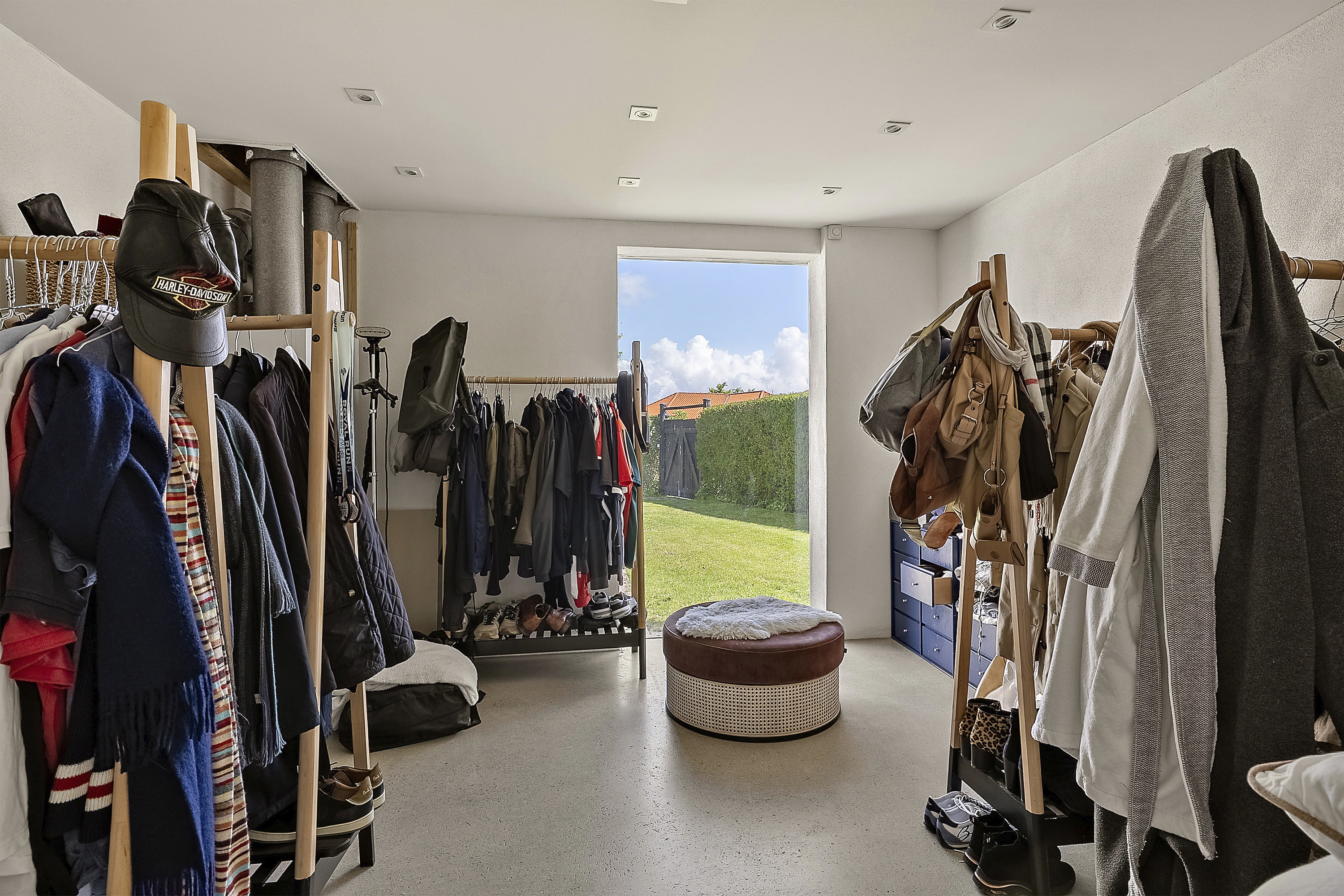 Fremhævet walk in closet billede i fuldskærmstilstand. Billede af Dyrehaven 18, Korsør syd, 4220 Korsør