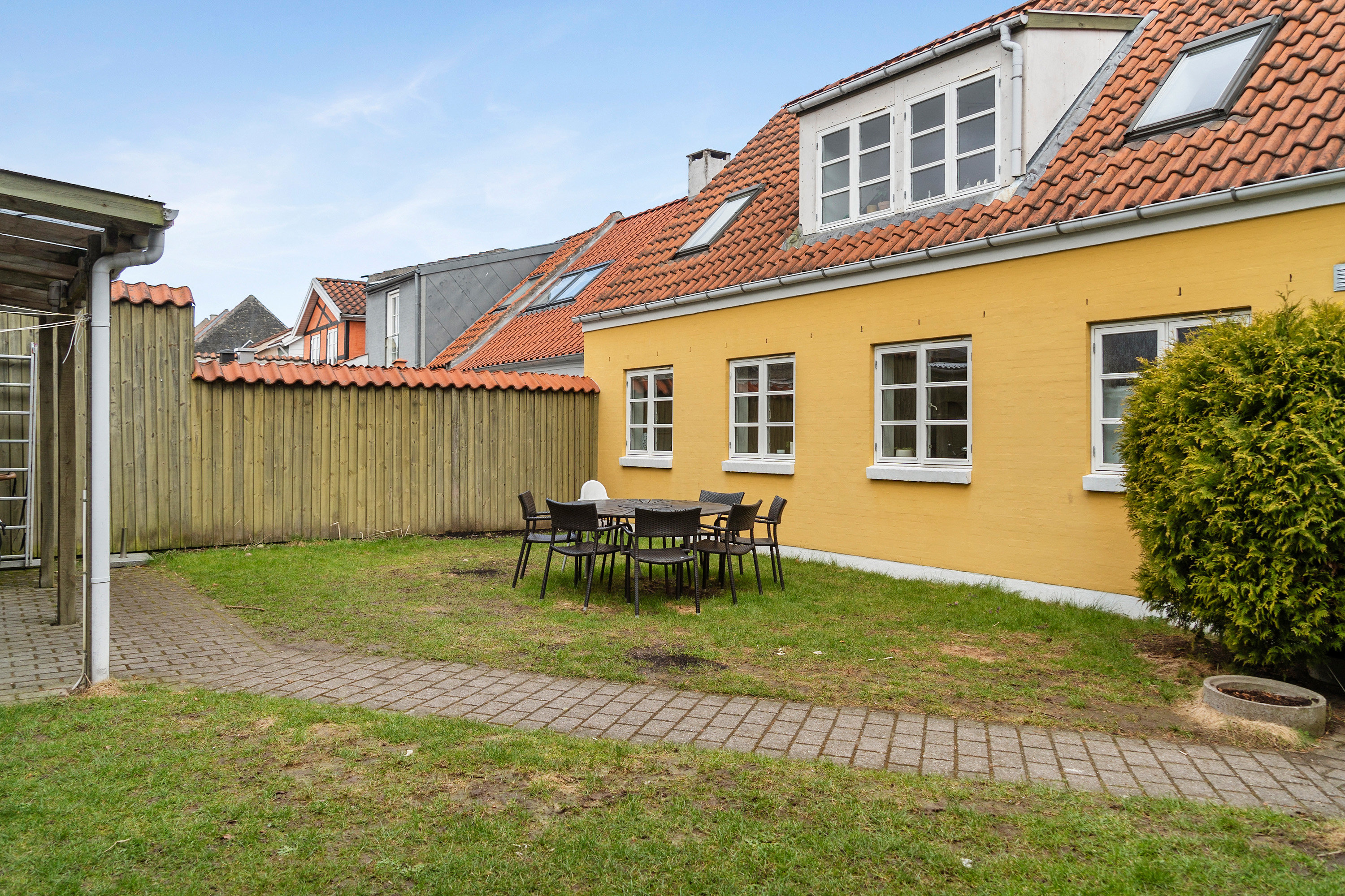 Fremhævet  billede i fuldskærmstilstand. Billede af Hjallesevej 13, 1., 5000 Odense C
