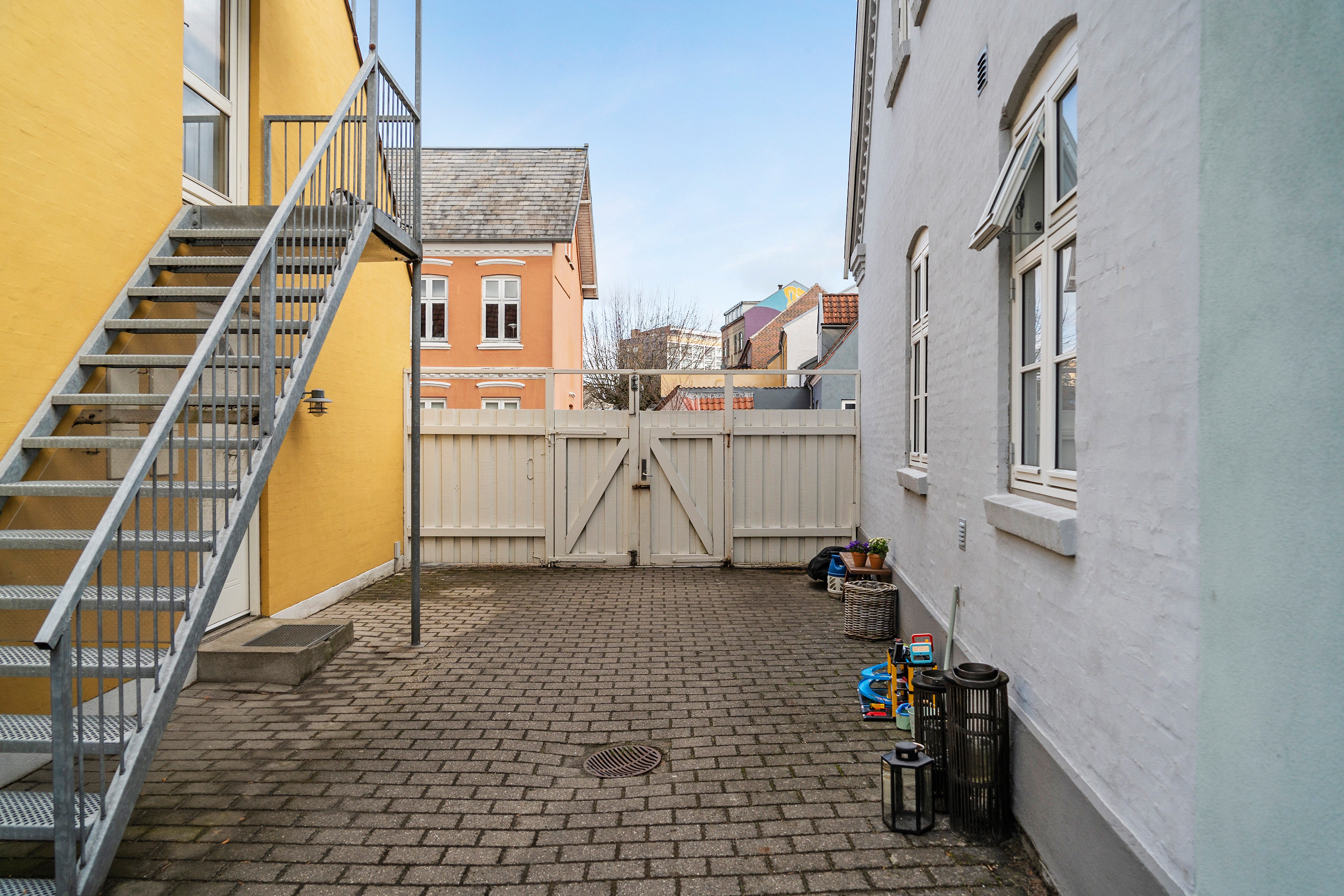 Fremhævet  billede i fuldskærmstilstand. Billede af Hjallesevej 13, 1., 5000 Odense C