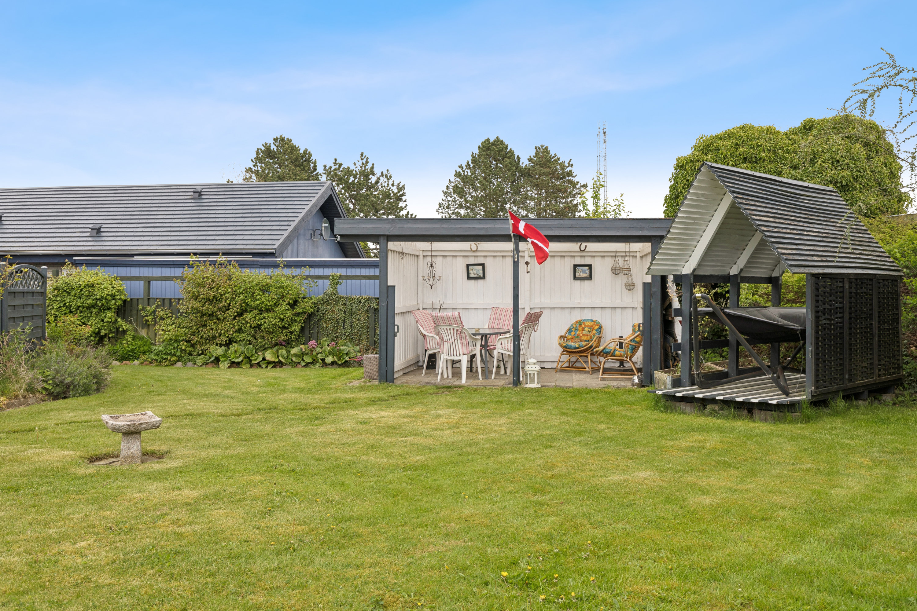 Fremhævet have billede i fuldskærmstilstand. Billede af Elmkær 81, 4534 Hørve