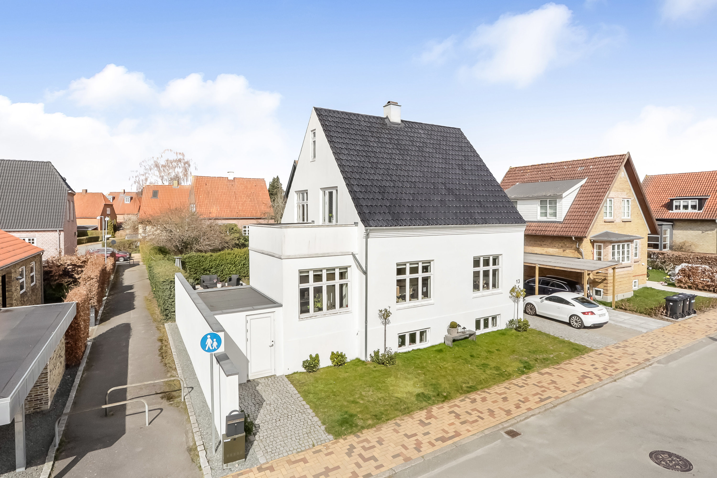Fremhævet  billede i fuldskærmstilstand. Billede af Møllervænget 13, 5230 Odense M