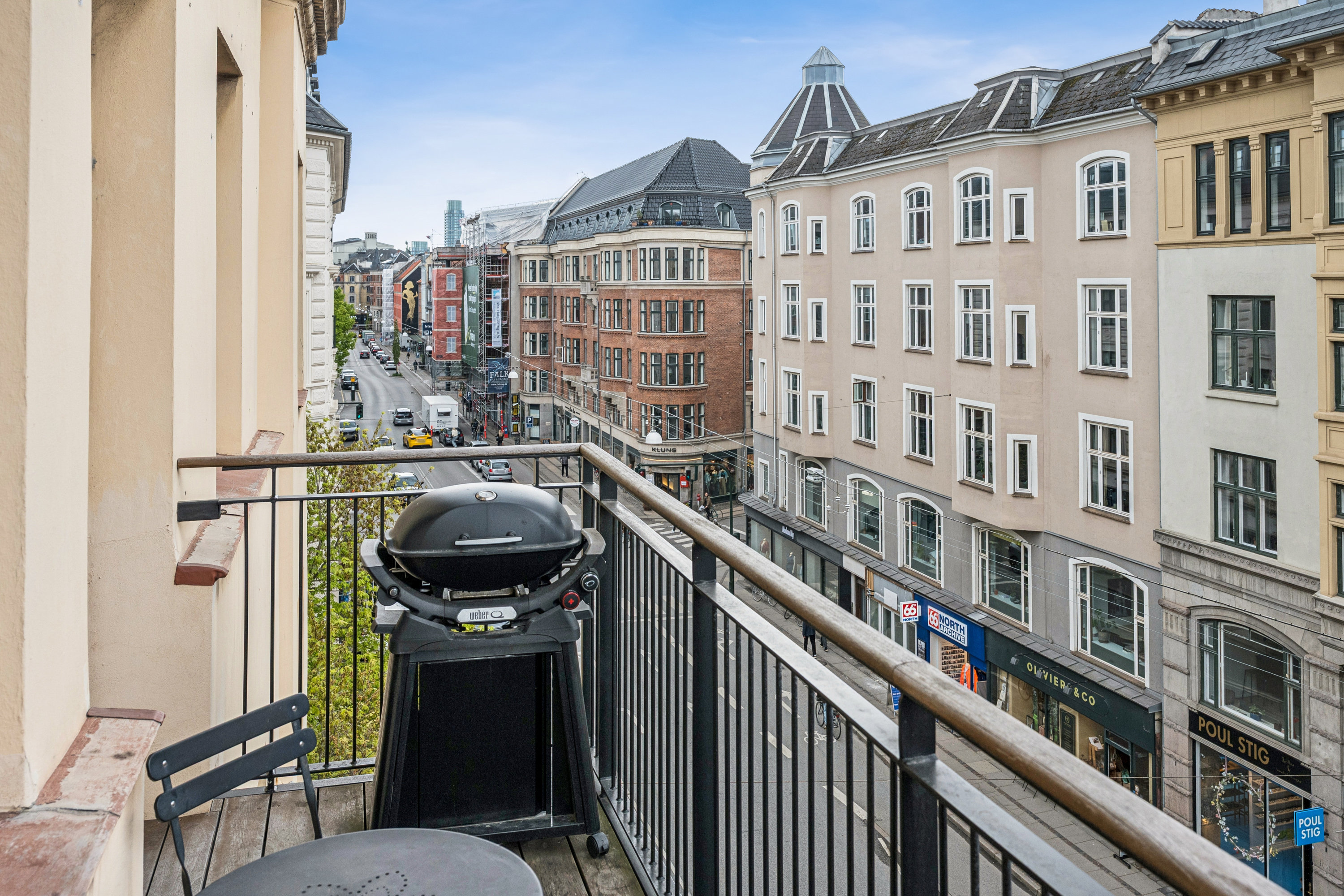 Fremhævet altan billede i fuldskærmstilstand. Billede af Gammel Kongevej 84, 3. tv., 1850 Frederiksberg C